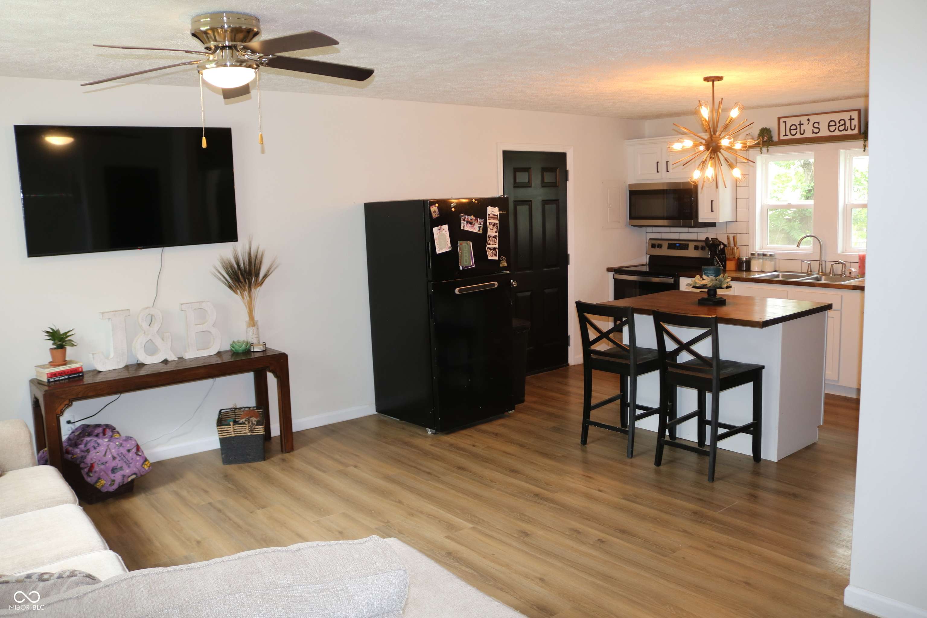 Muncie, IN 47302,2312 E 22nd ST
