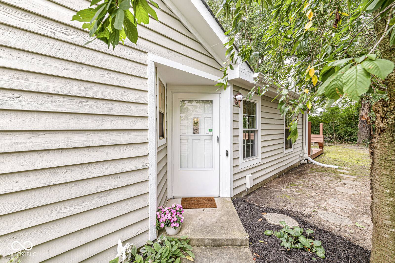 Indianapolis, IN 46228,2921 Sunnyfield CT