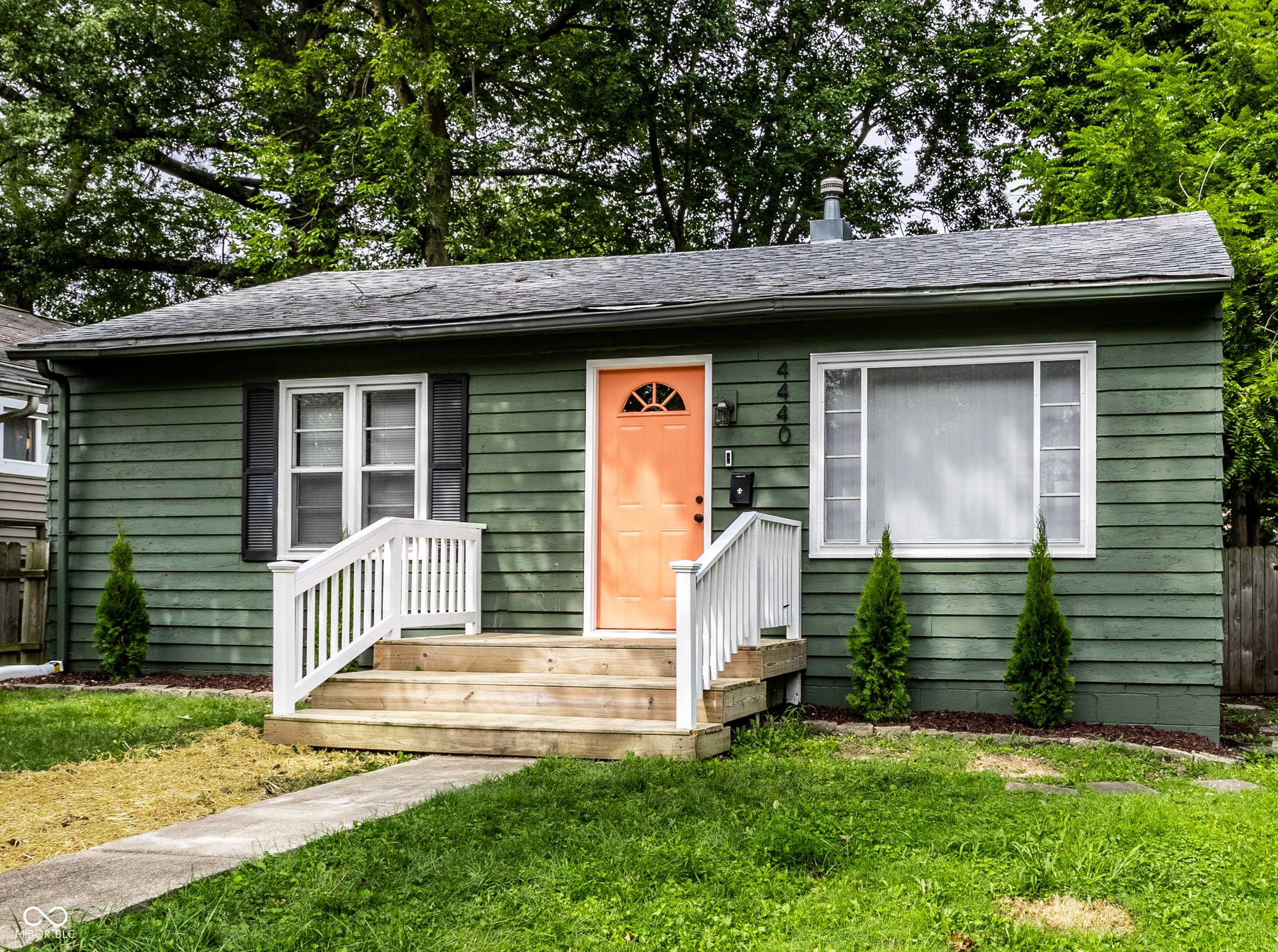 Indianapolis, IN 46205,4440 Evanston AVE