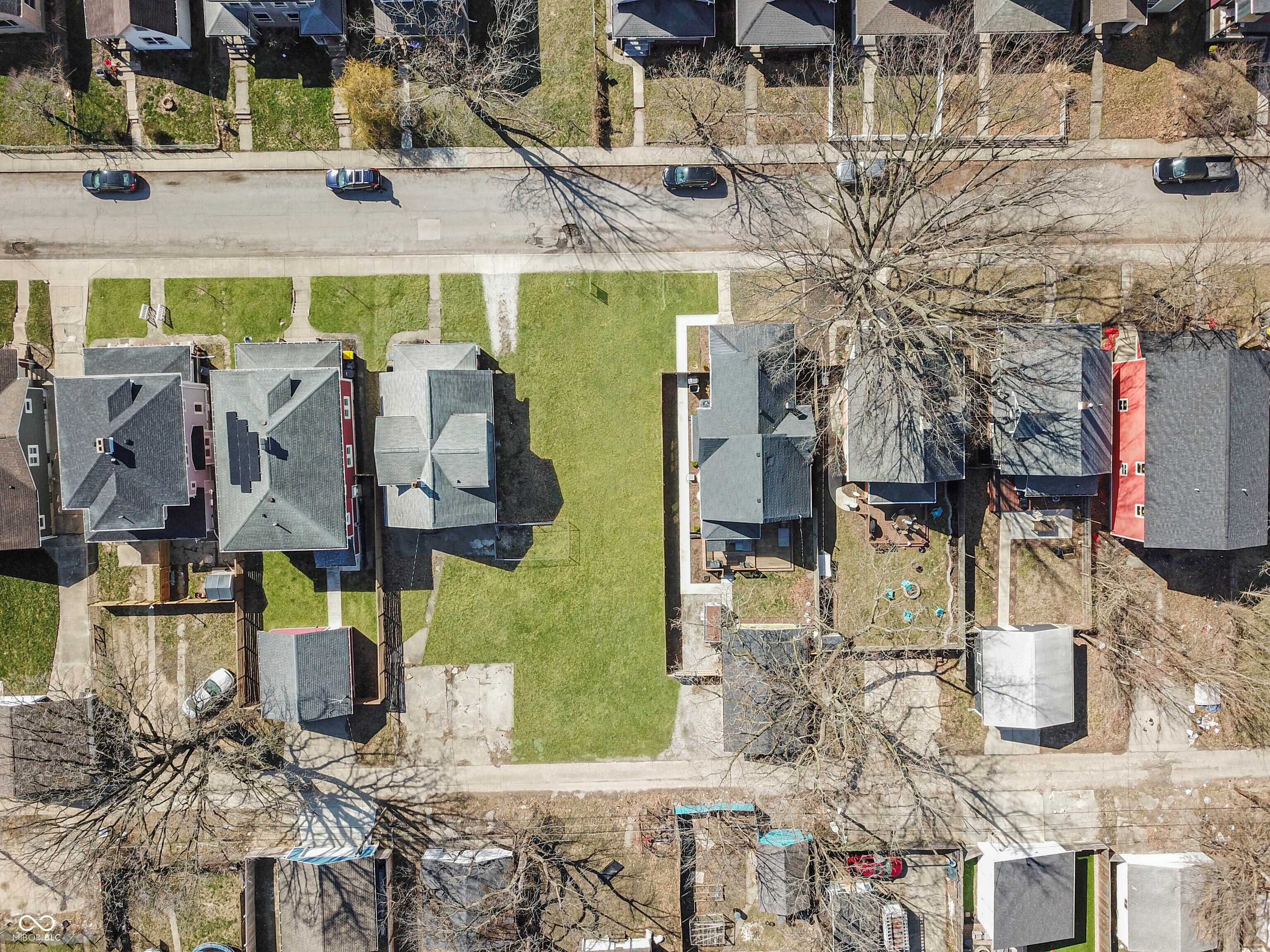 Indianapolis, IN 46201,631 N Beville AVE