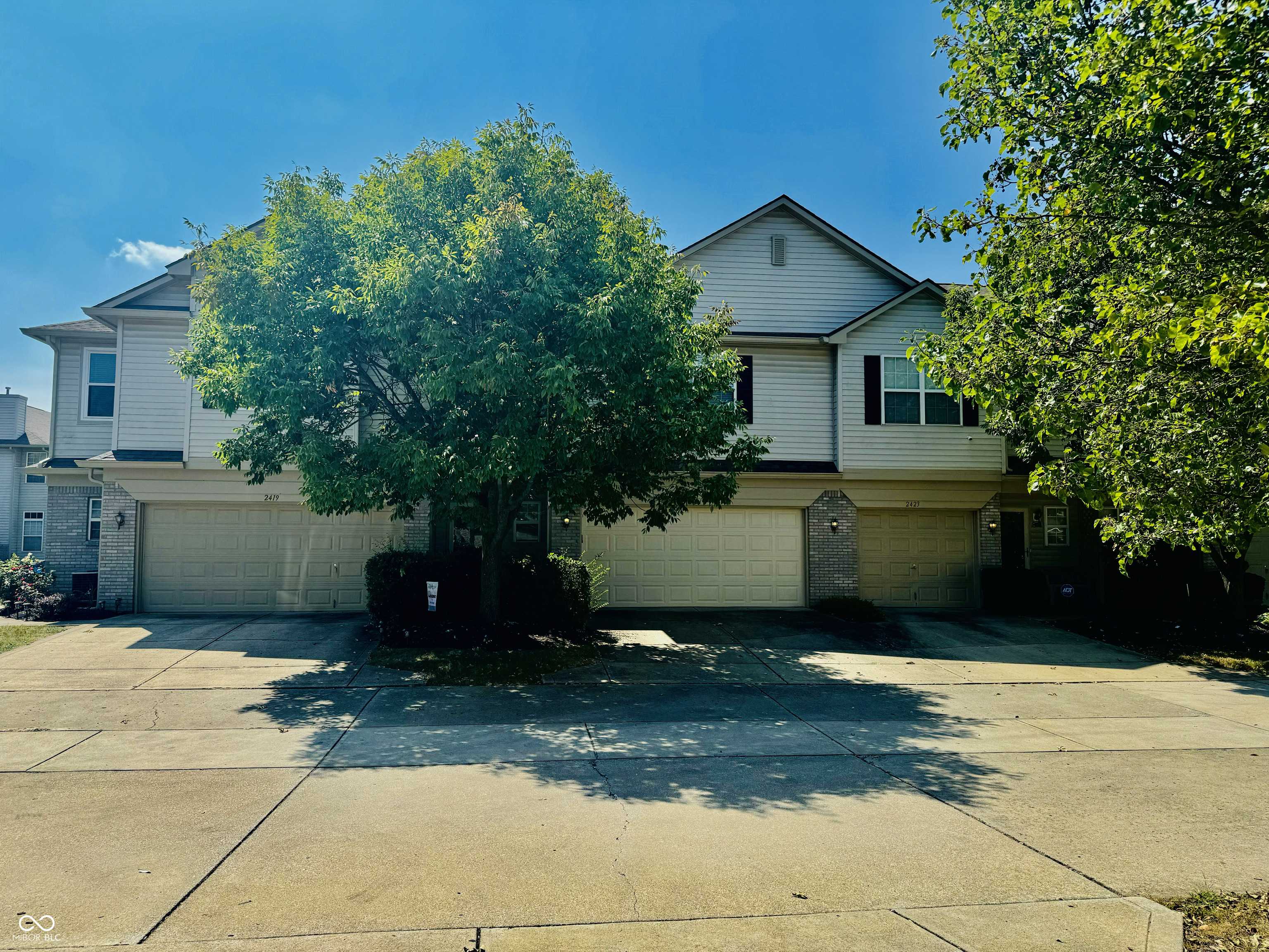 Indianapolis, IN 46217,2421 Boyer LN