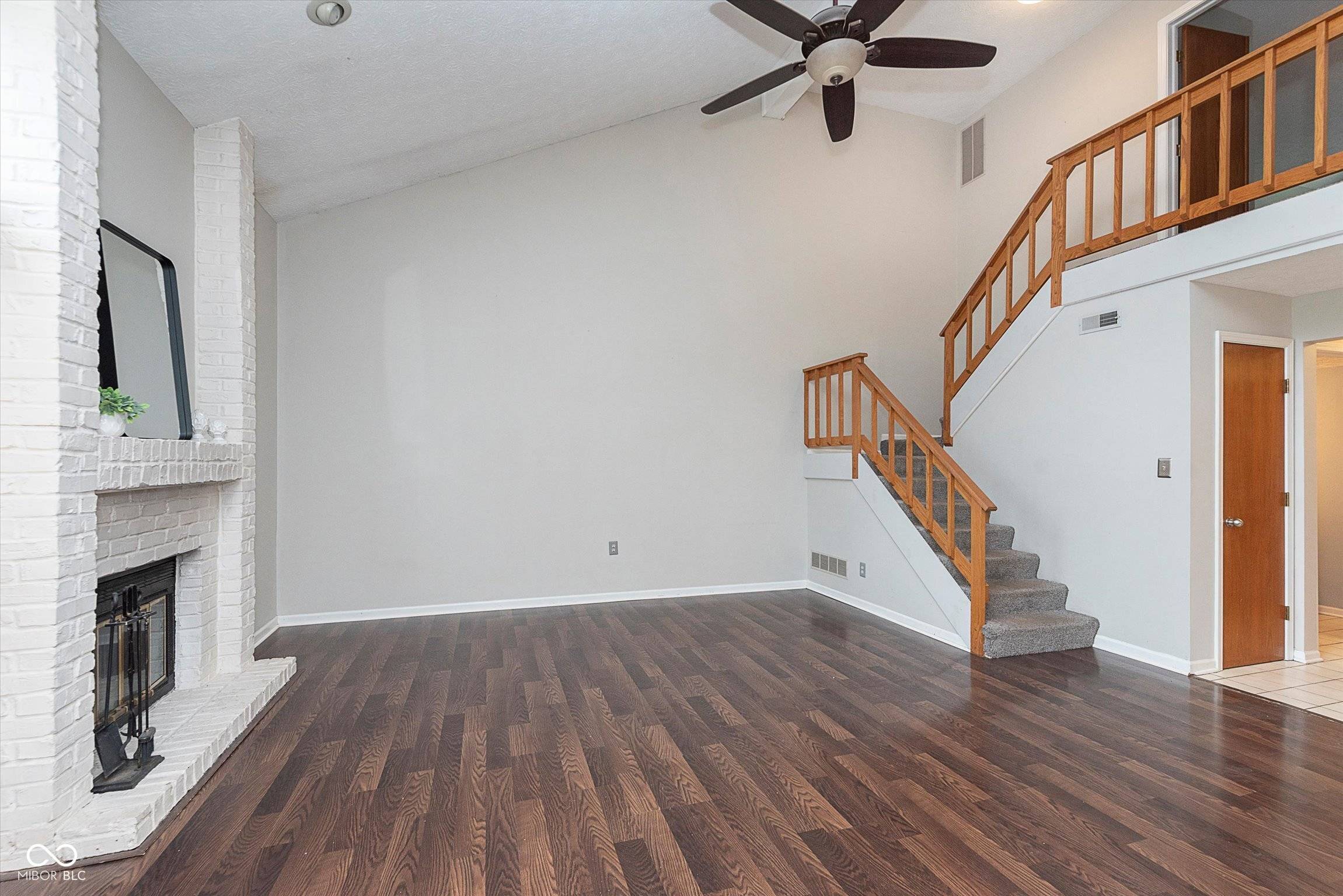 Indianapolis, IN 46250,9494 Aberdare DR