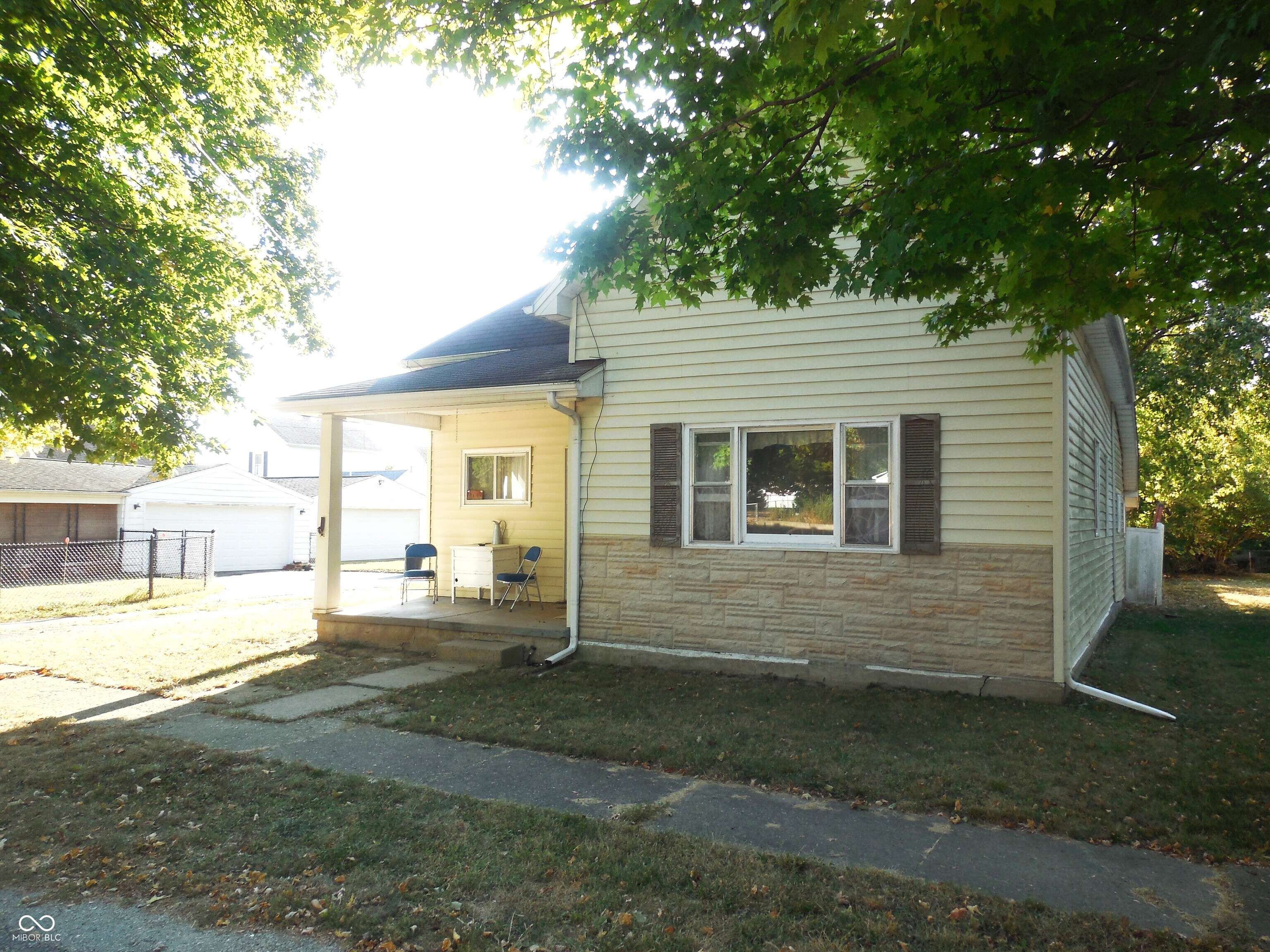 Knightstown, IN 46148,524 N Washington ST