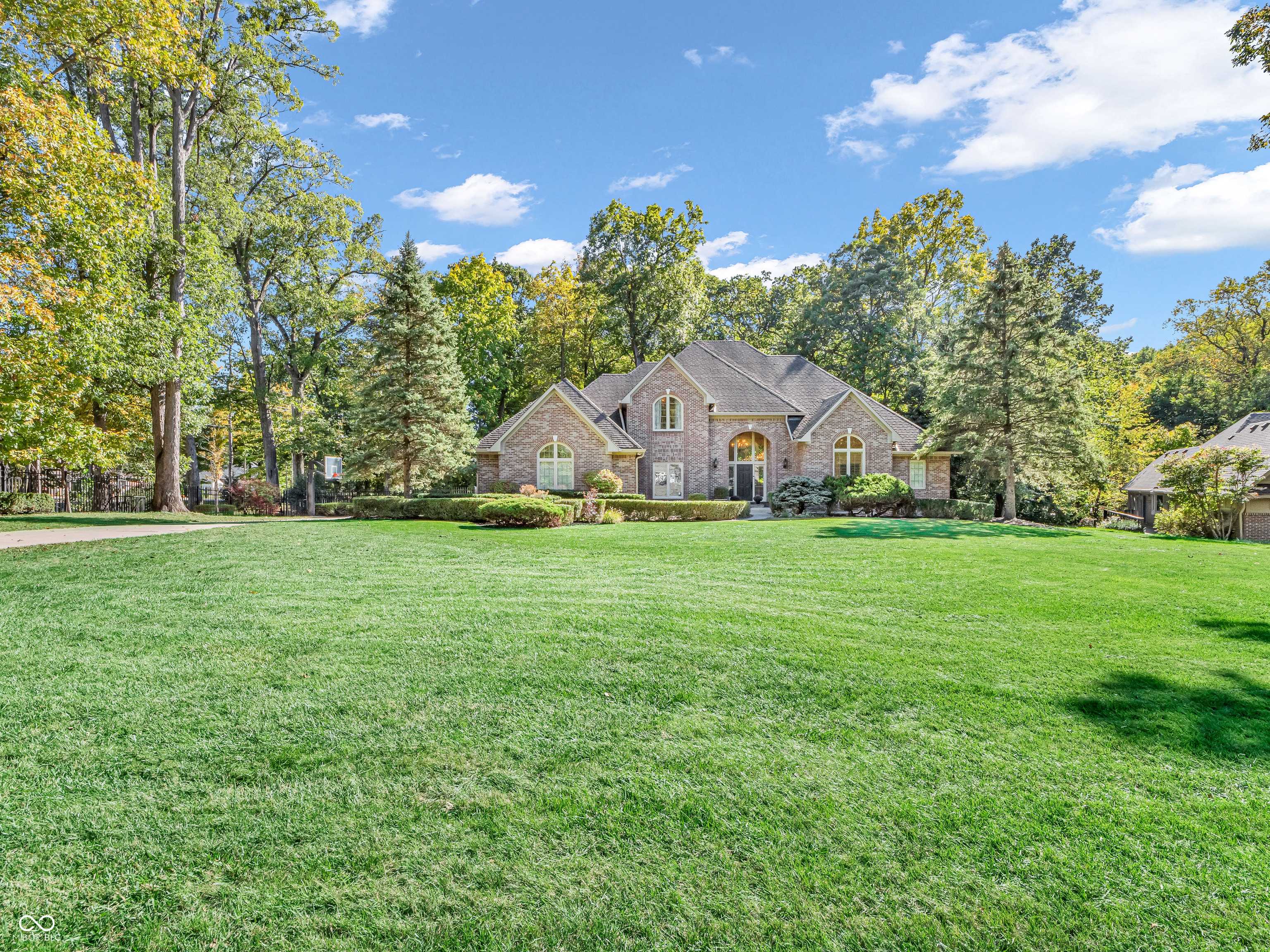 Indianapolis, IN 46256,8737 Lantern Forest CT