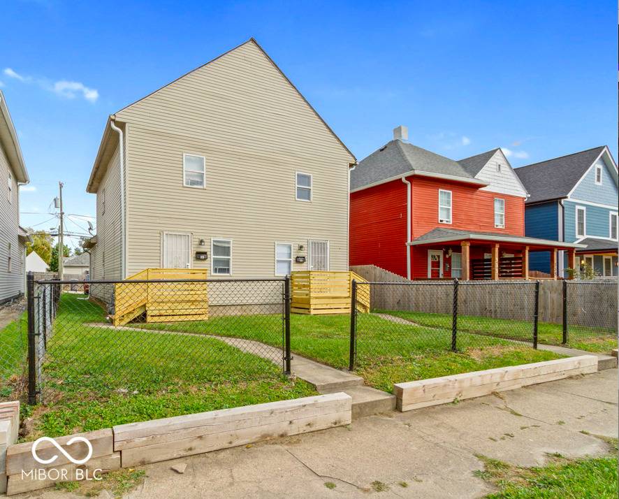 Indianapolis, IN 46201,329 S State AVE