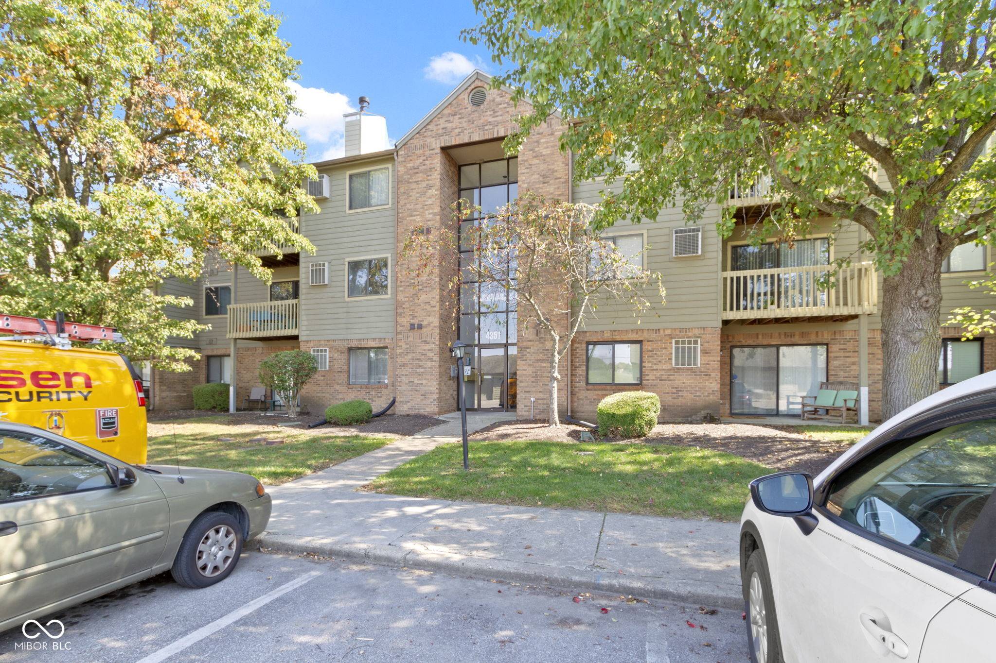 Indianapolis, IN 46254,4351 W Village Parkway CIR W #8