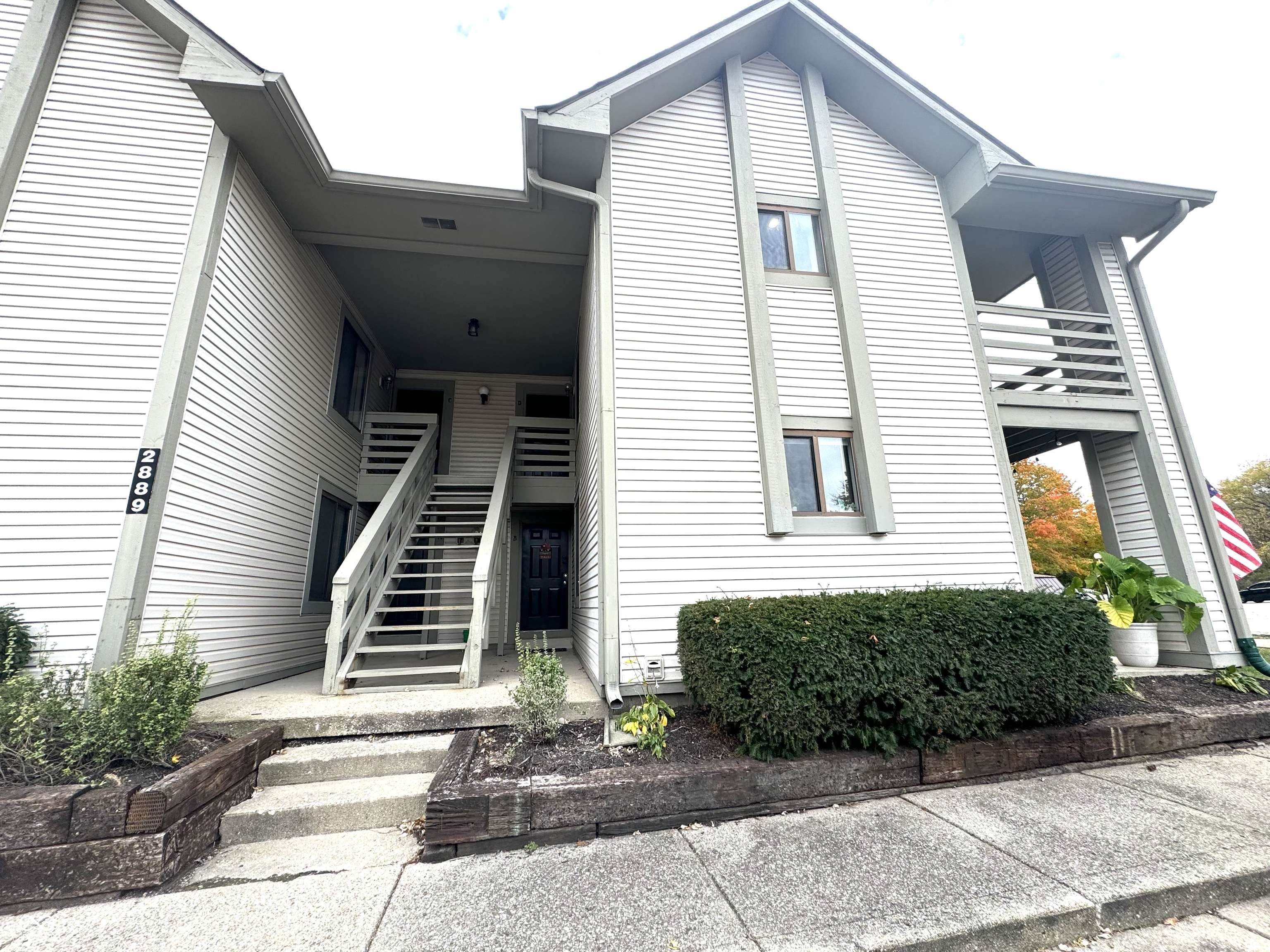 Indianapolis, IN 46214,2889 Eagles Crest CIR