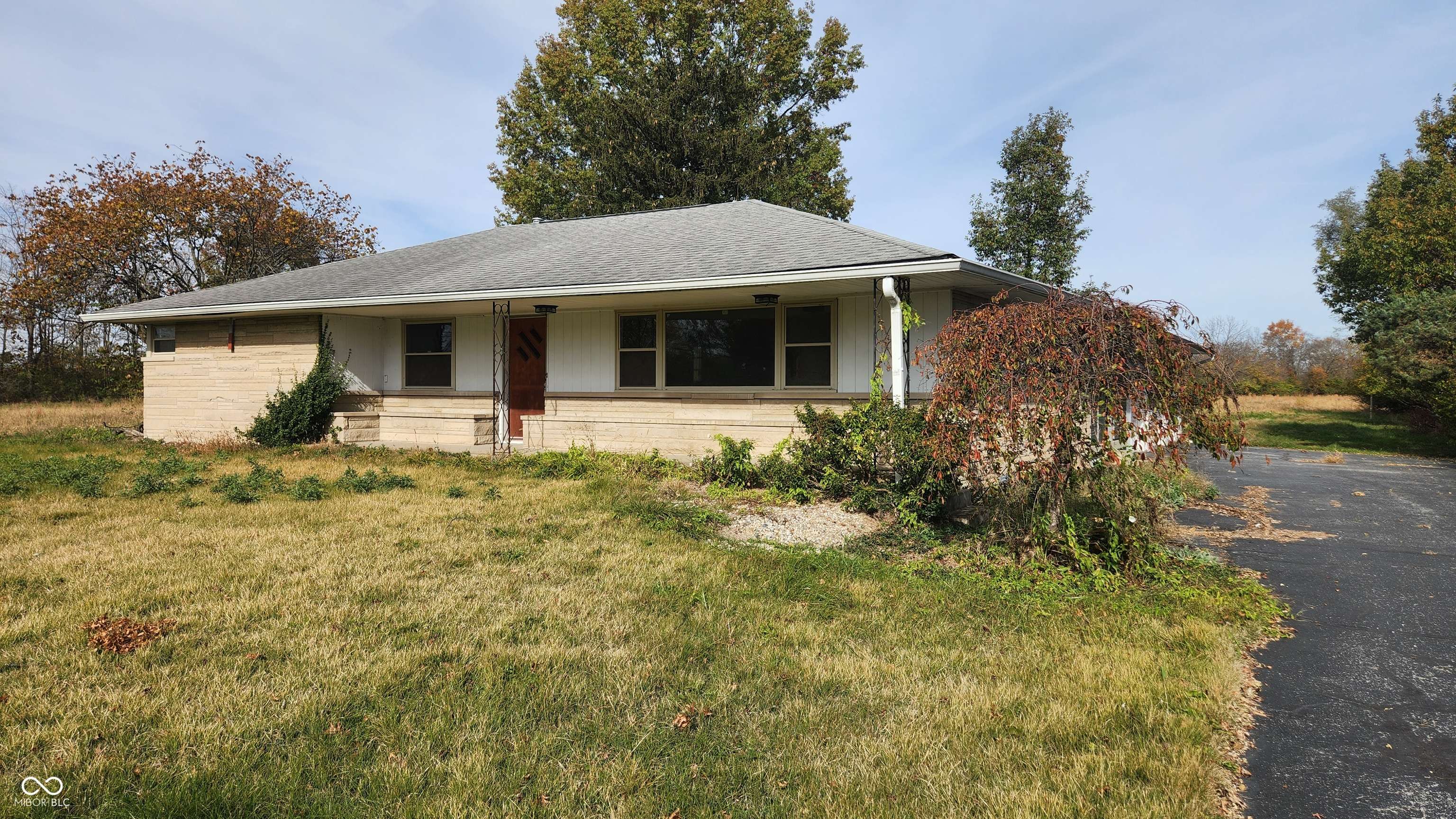 Indianapolis, IN 46217,2620 Wicker RD