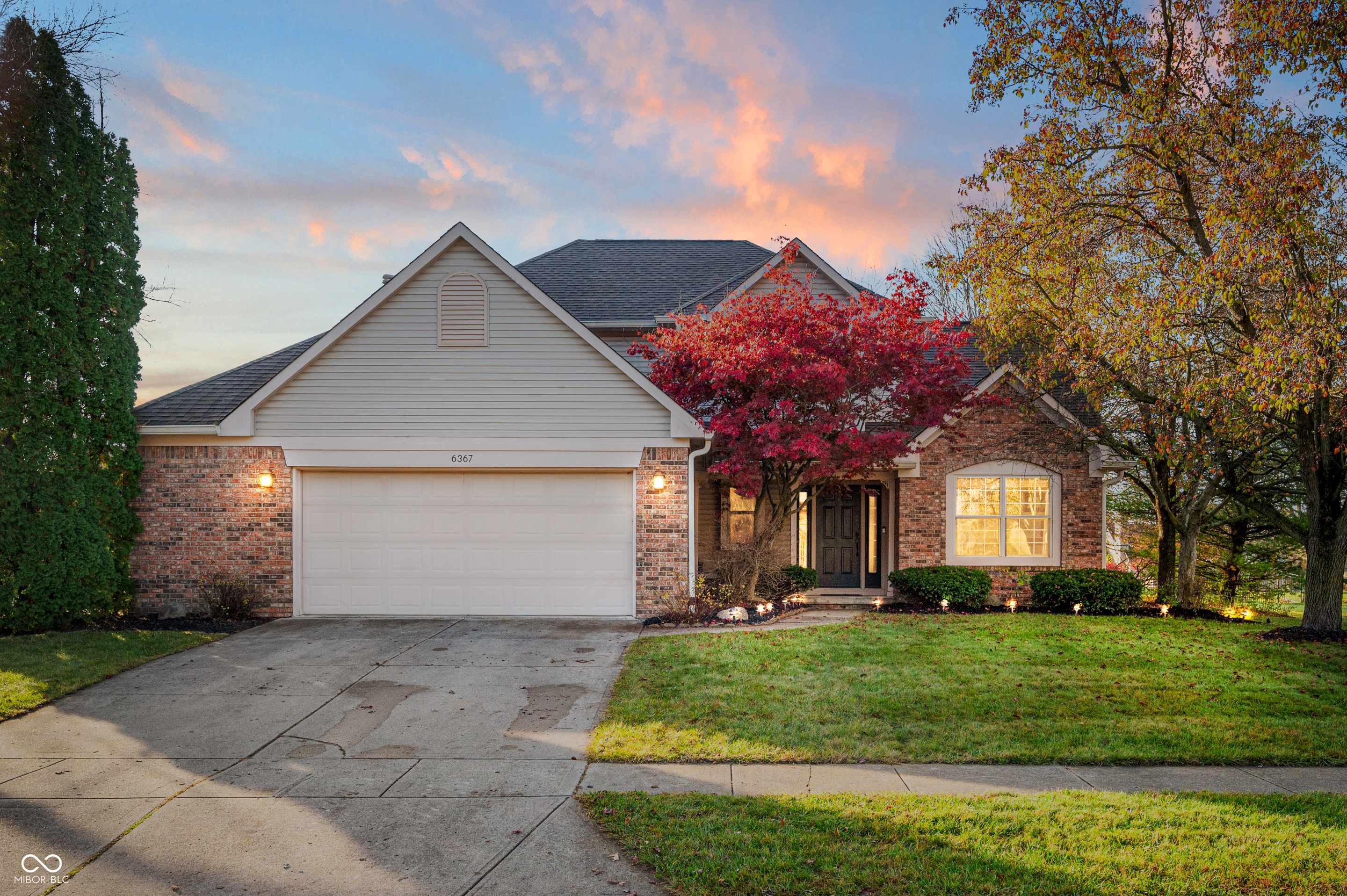 Avon, IN 46123,6367 Red Delicious LN