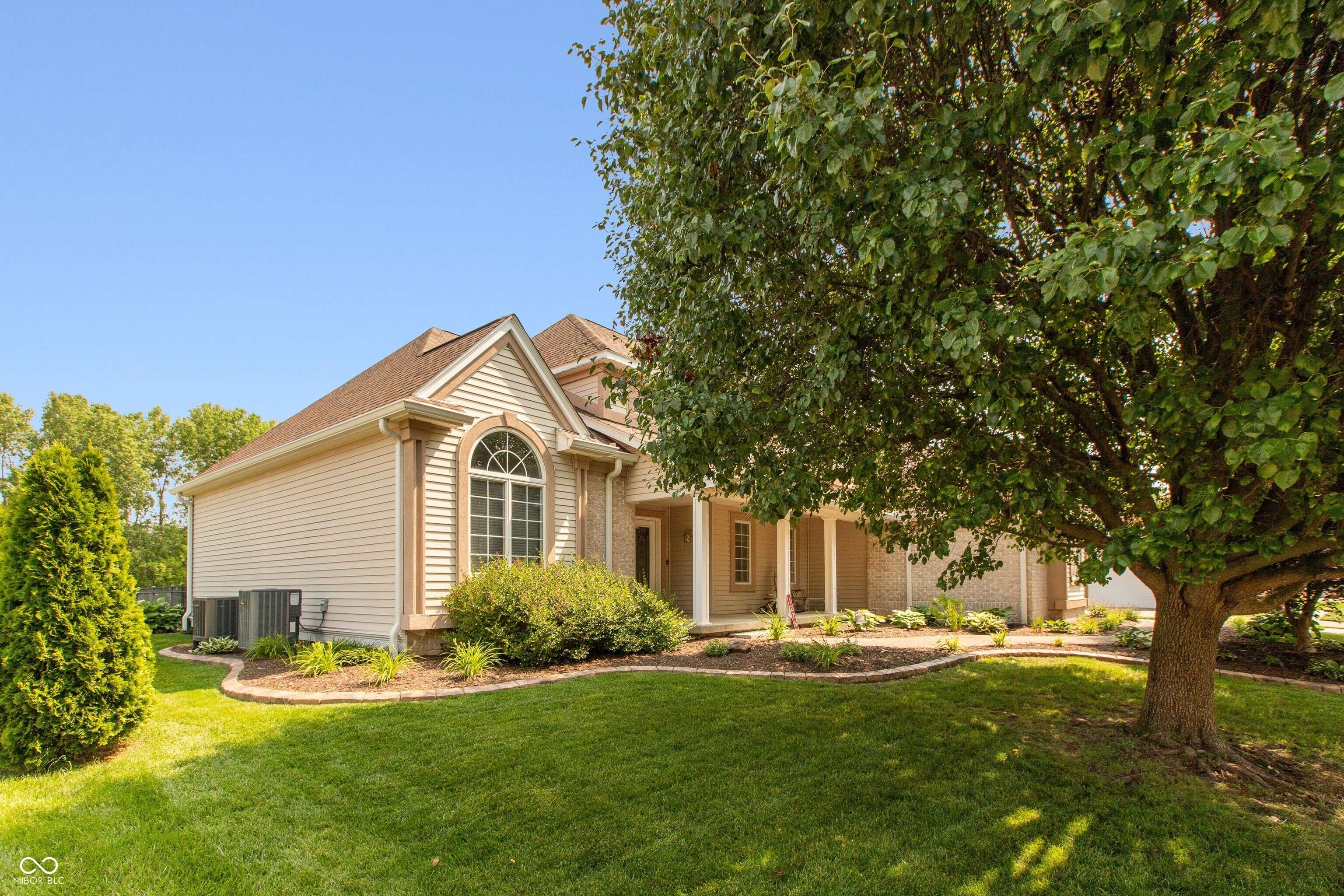 Seymour, IN 47274,1276 Kensington DR