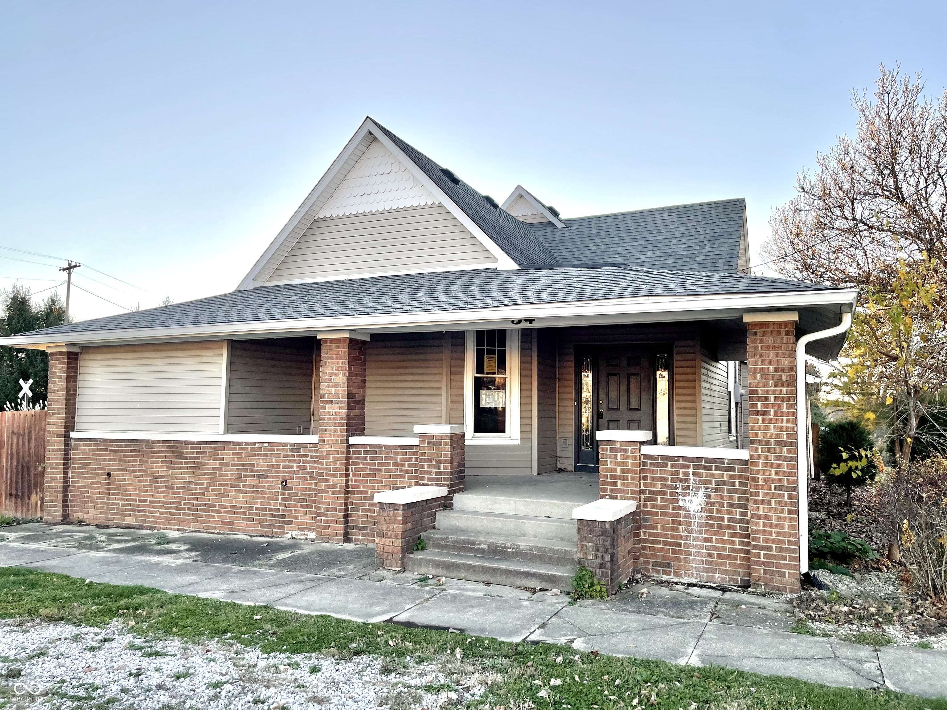 Cloverdale, IN 46120,54 N Grant ST