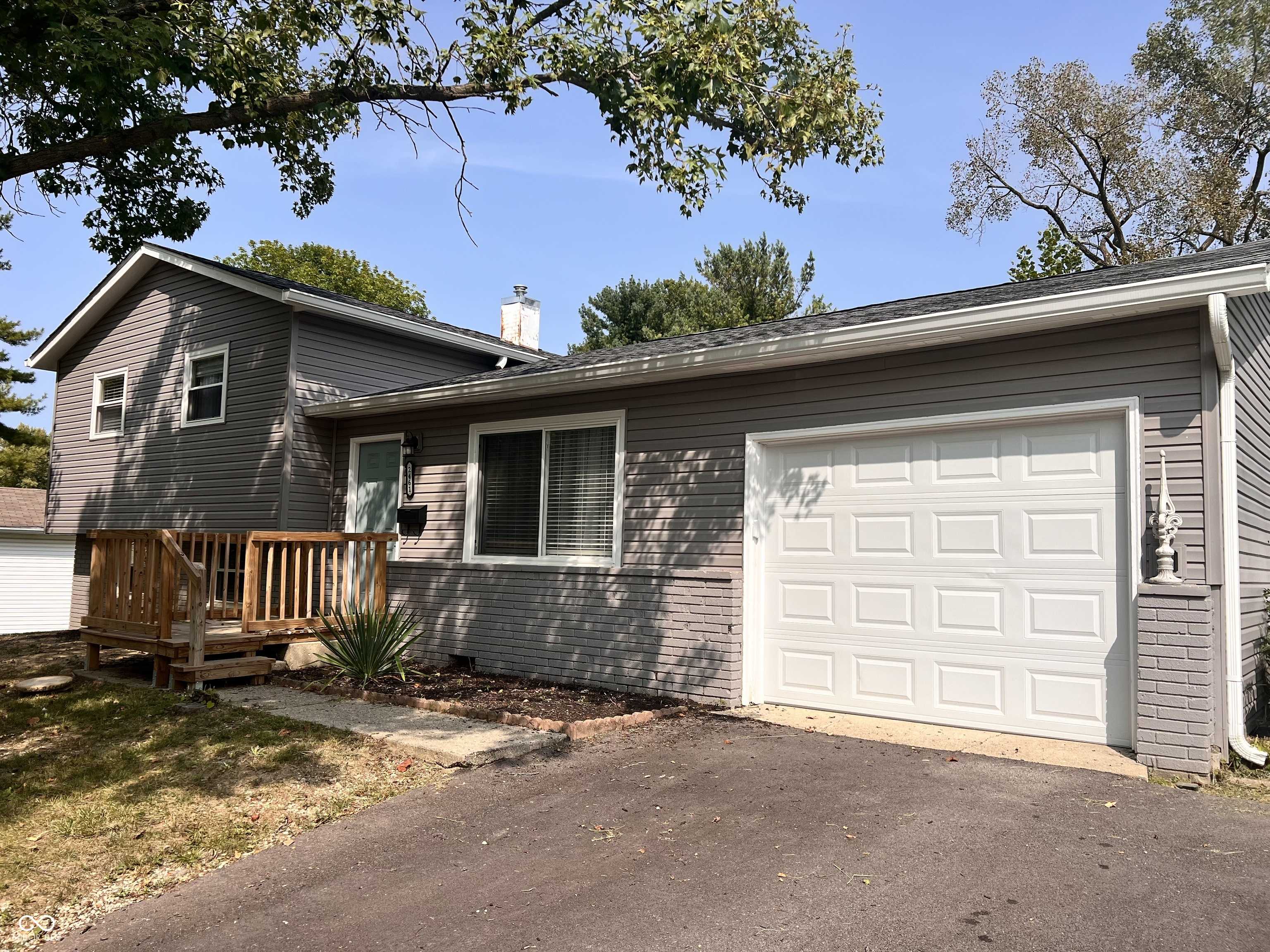 Indianapolis, IN 46203,2461 Beechcrest DR