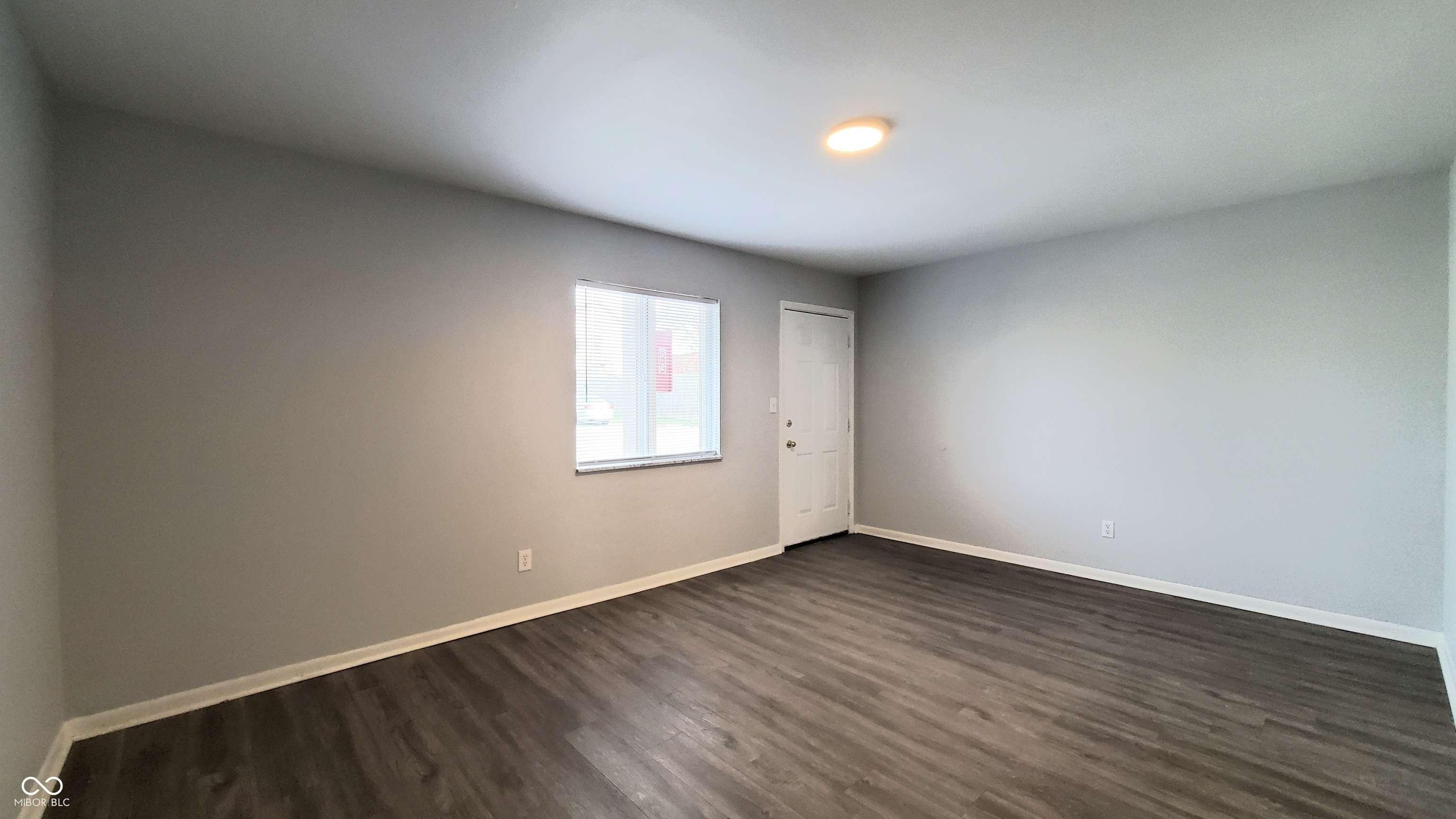 Shelbyville, IN 46176,135 W Hendricks ST #10