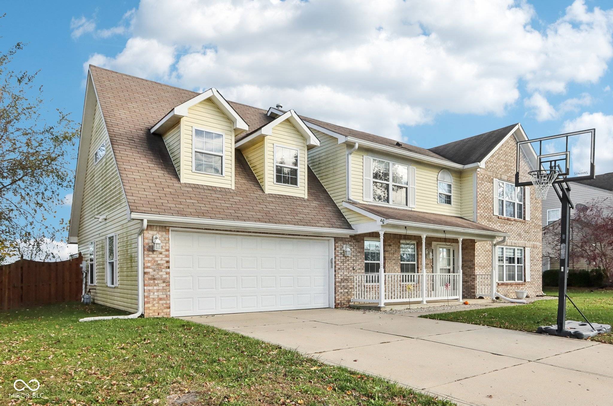 Whiteland, IN 46184,737 West ST