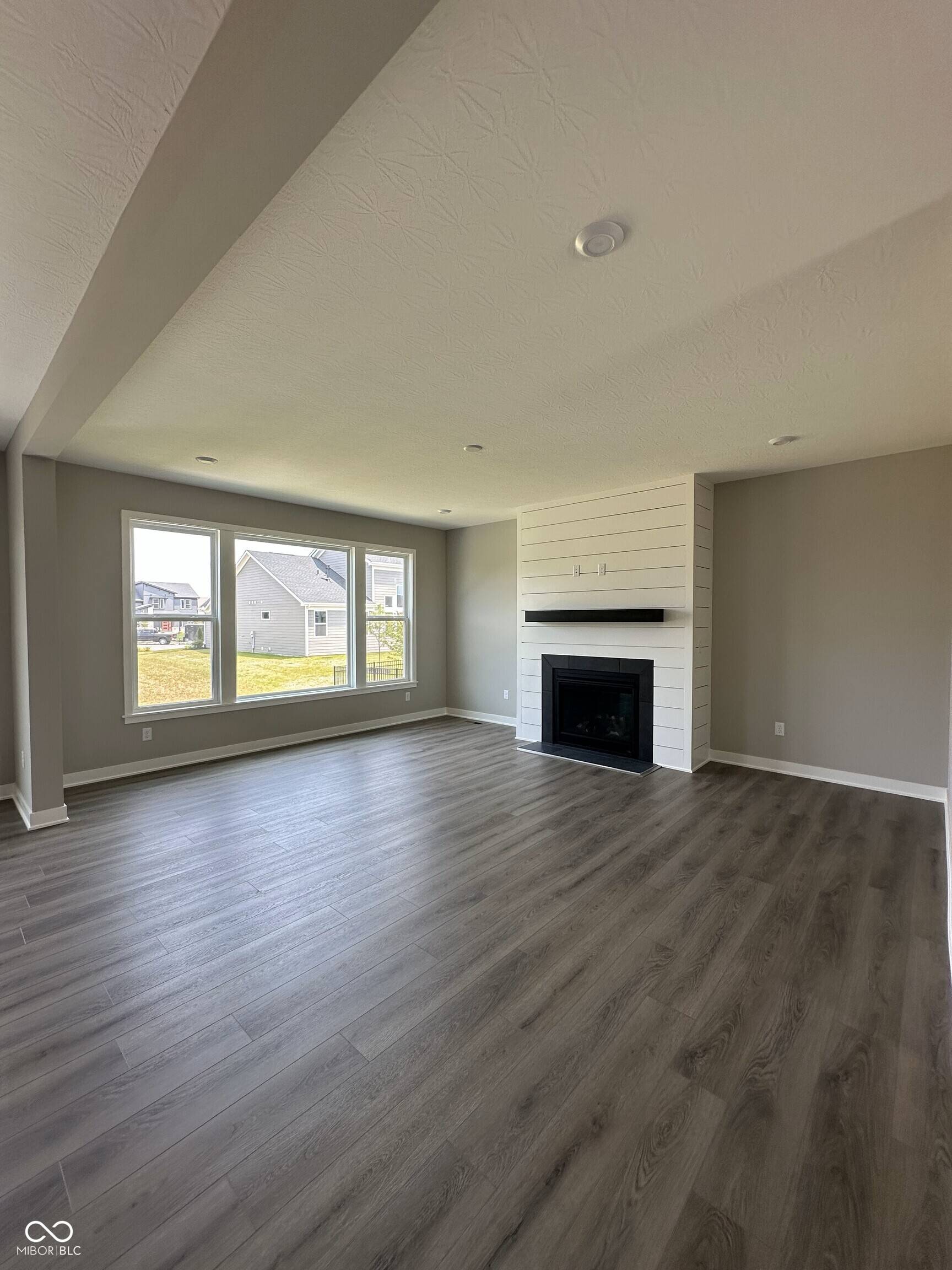 Fishers, IN 46037,12023 Crestwater CT