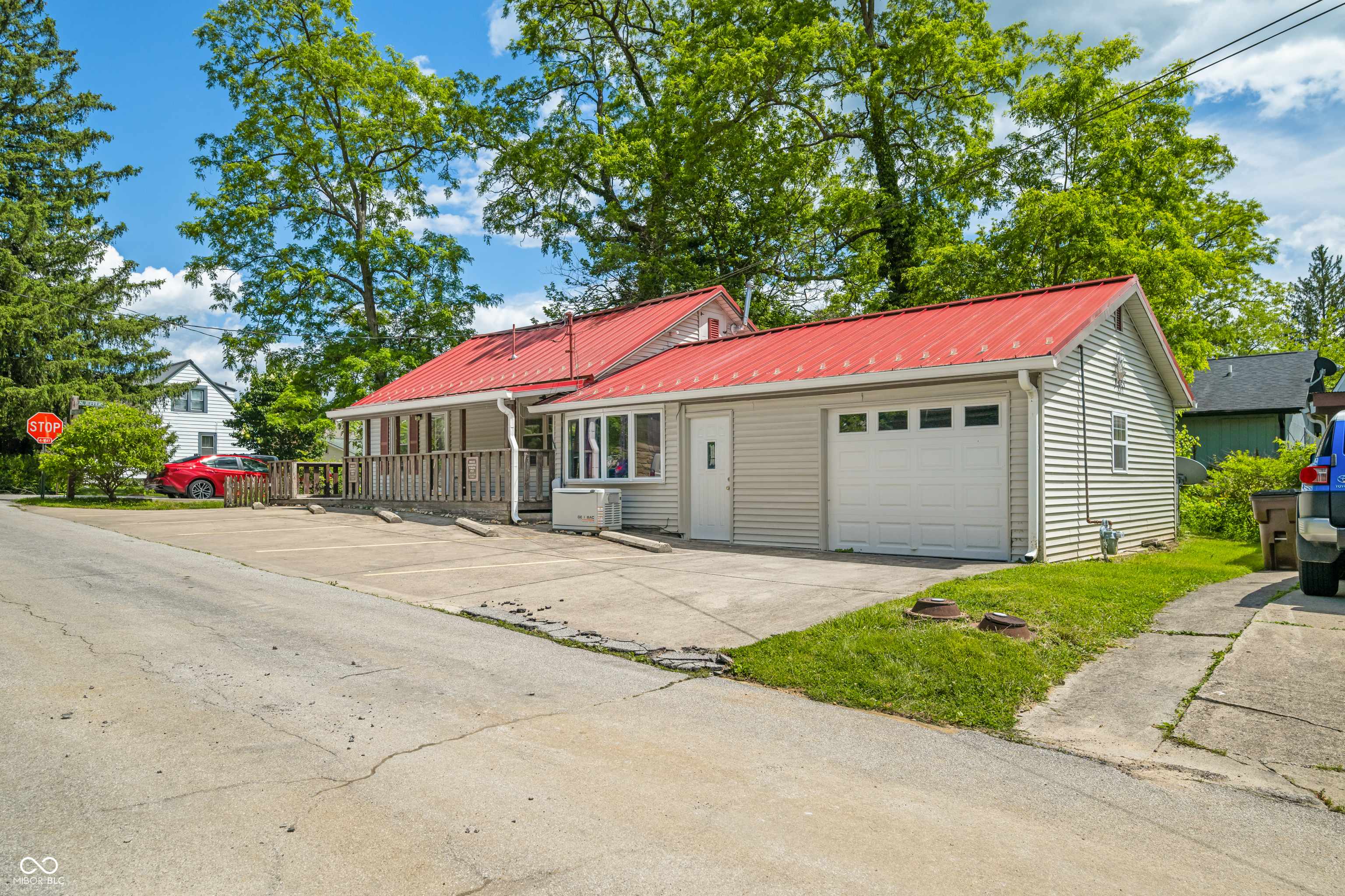 Nashville, IN 47448,100 N Jefferson ST
