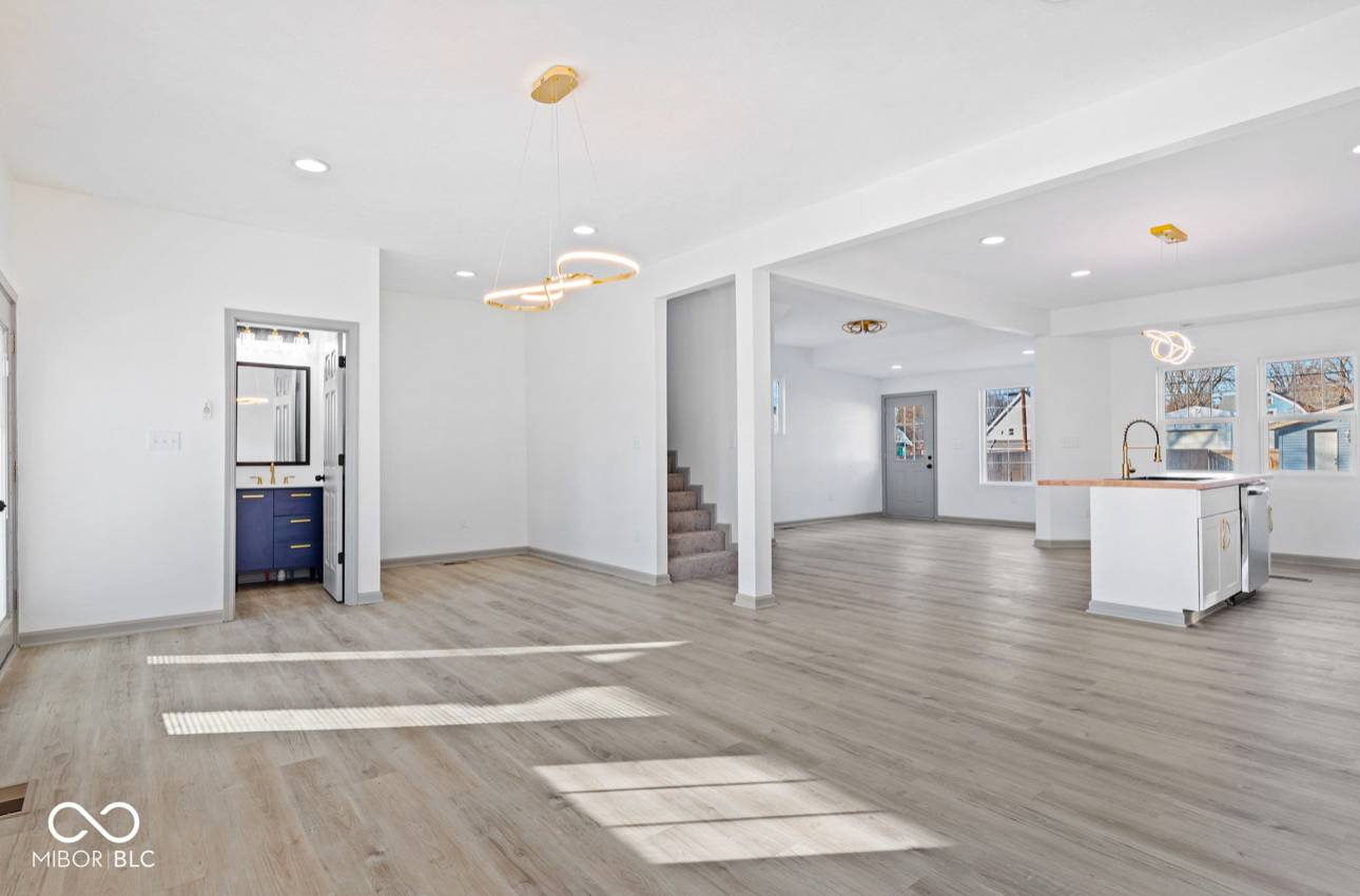 Indianapolis, IN 46208,950 W 33rd ST