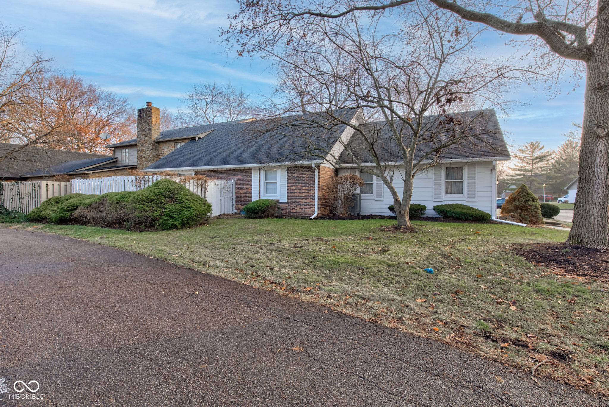 Indianapolis, IN 46268,2856 Jamieson LN