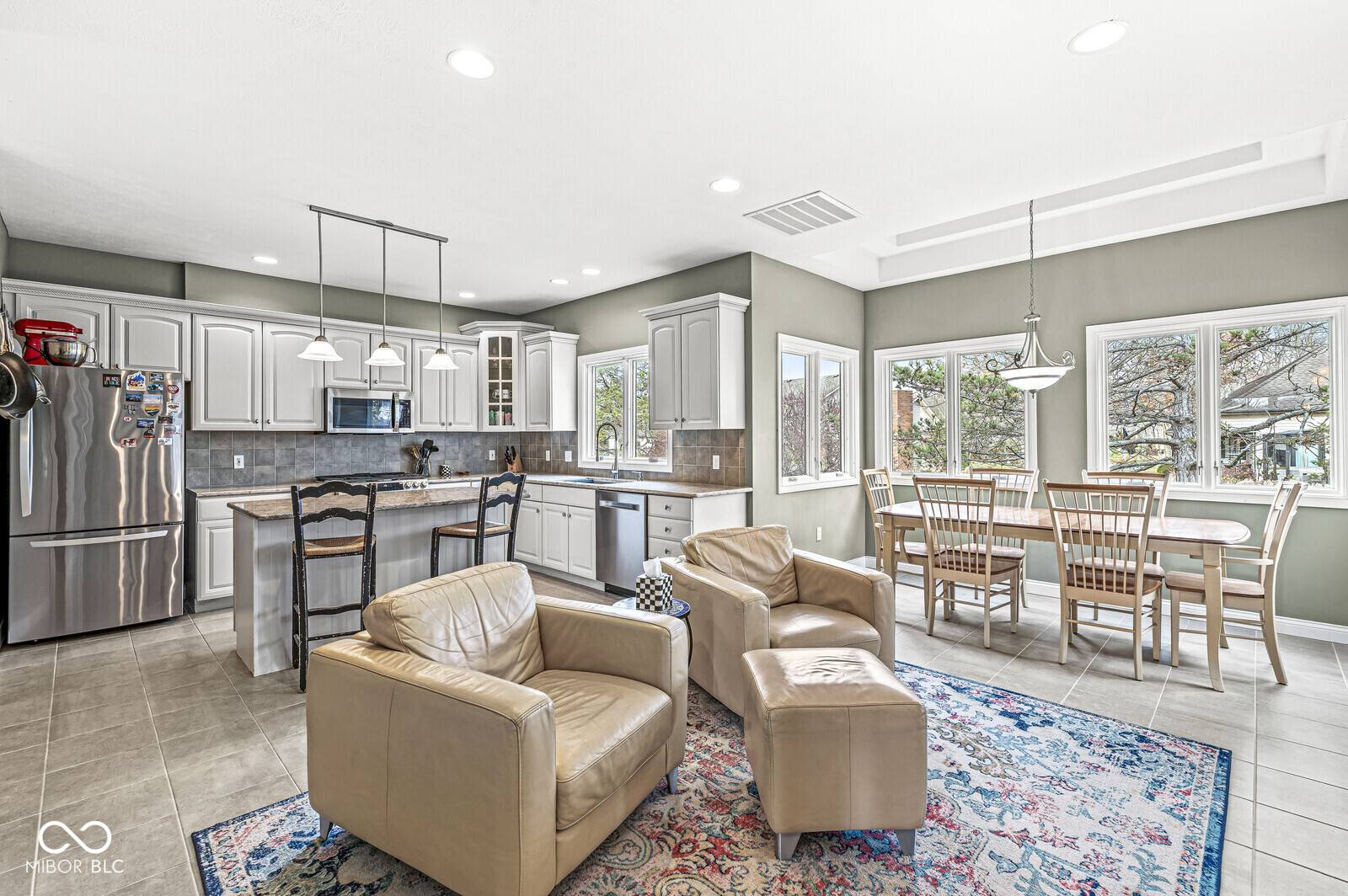 Columbus, IN 47201,685 Greystone CT