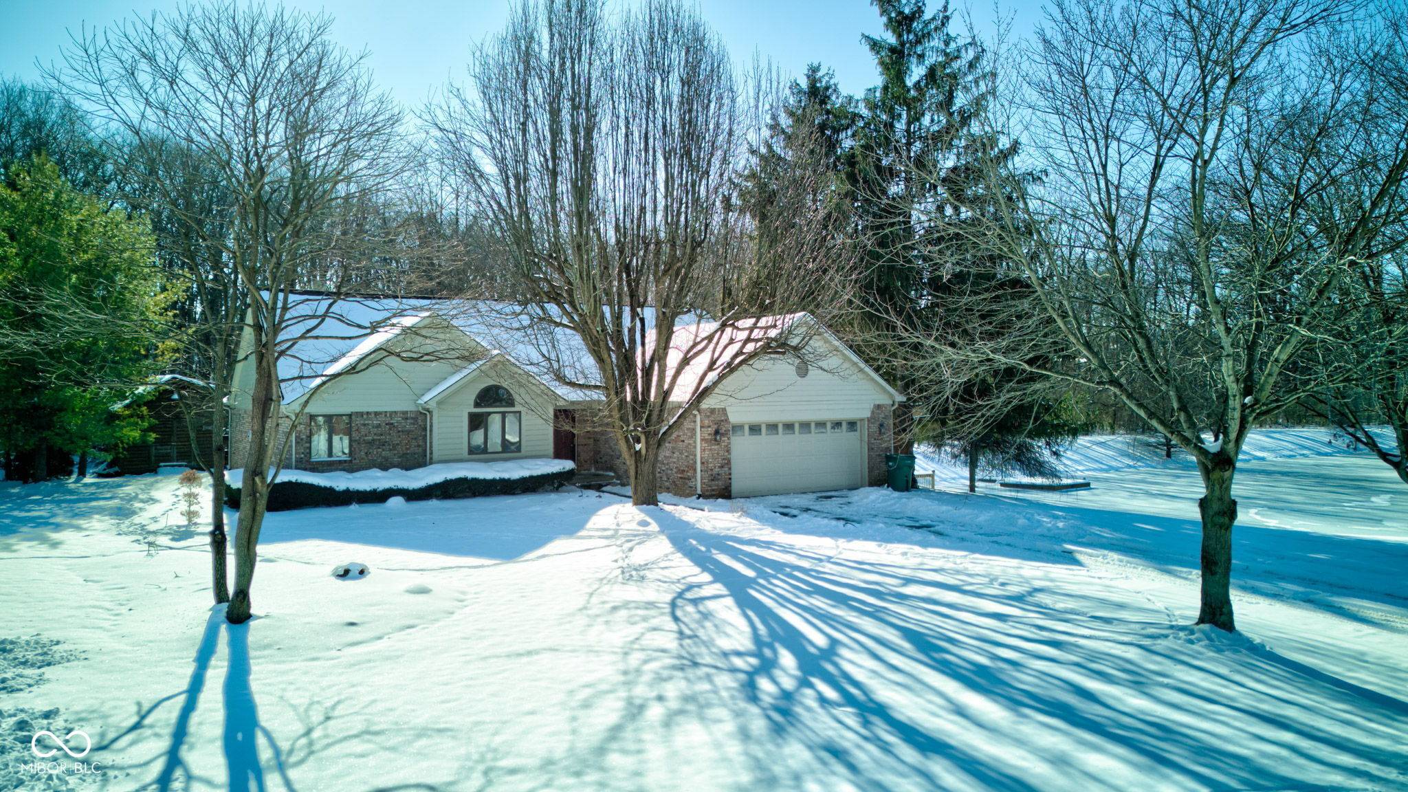 Avon, IN 46123,6361 Crystal Springs DR