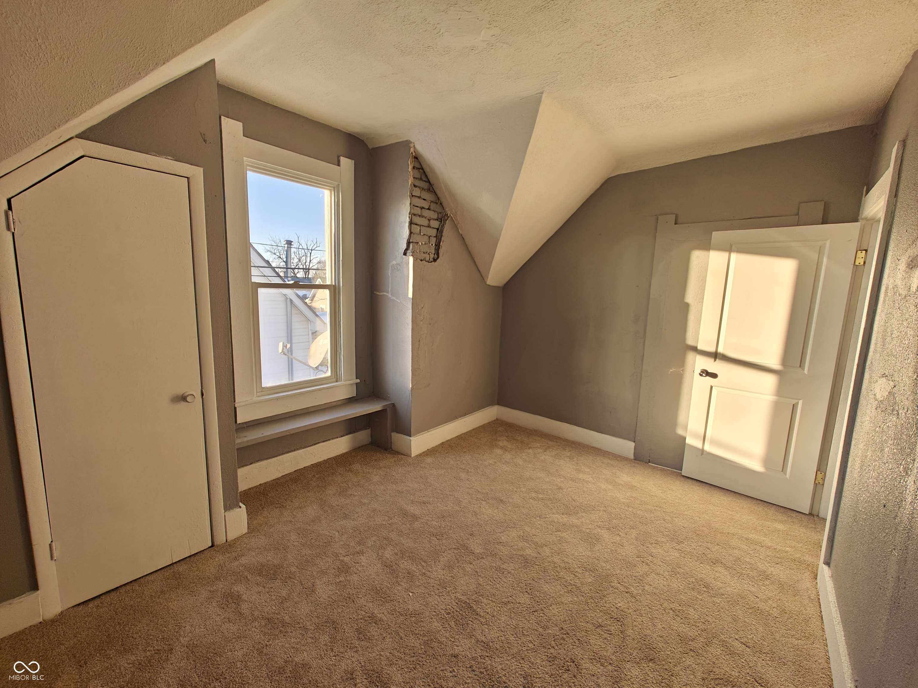 Shelbyville, IN 46176,316 E Franklin ST #3