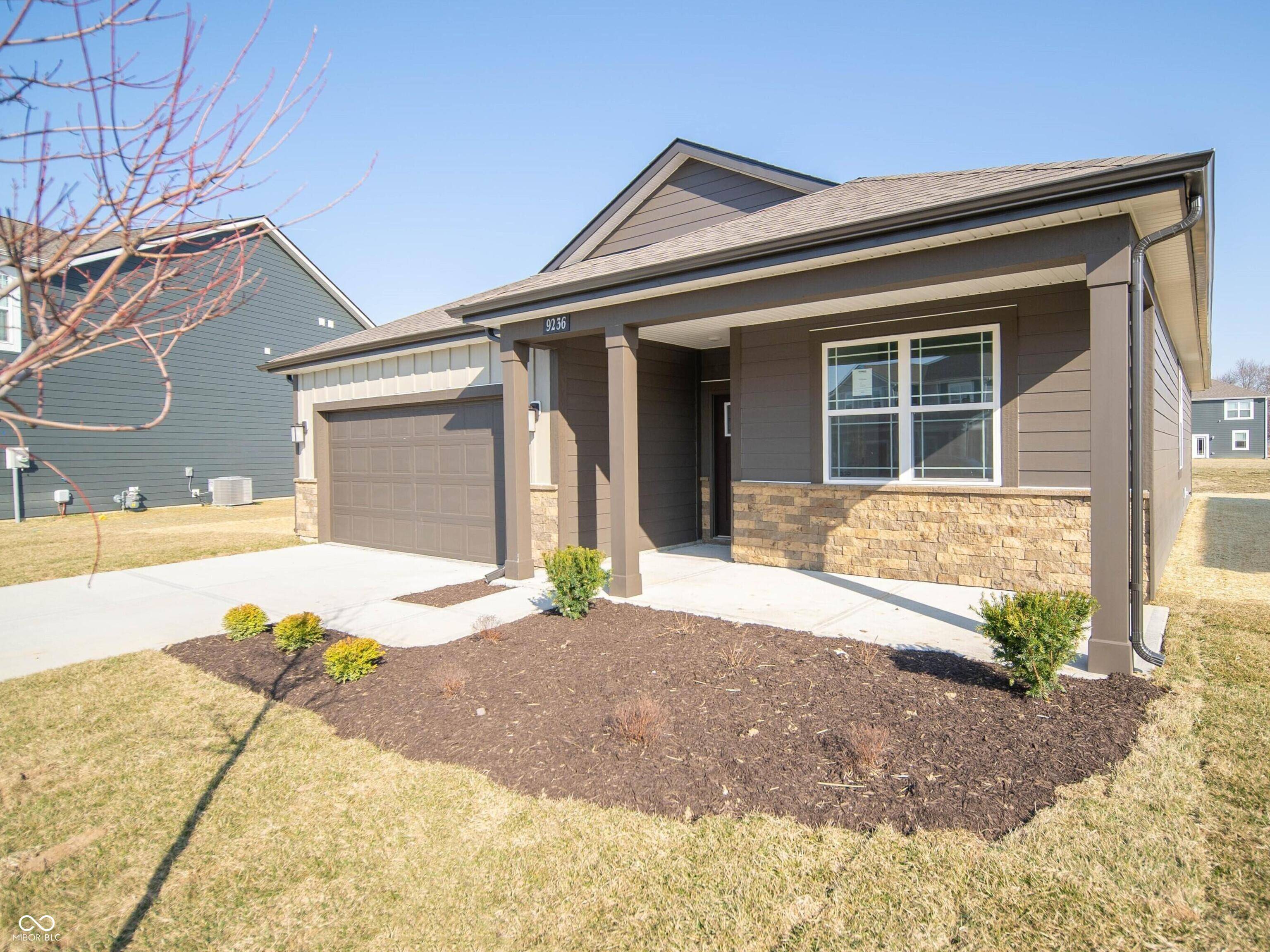 Indianapolis, IN 46239,9236 Kavanaugh DR