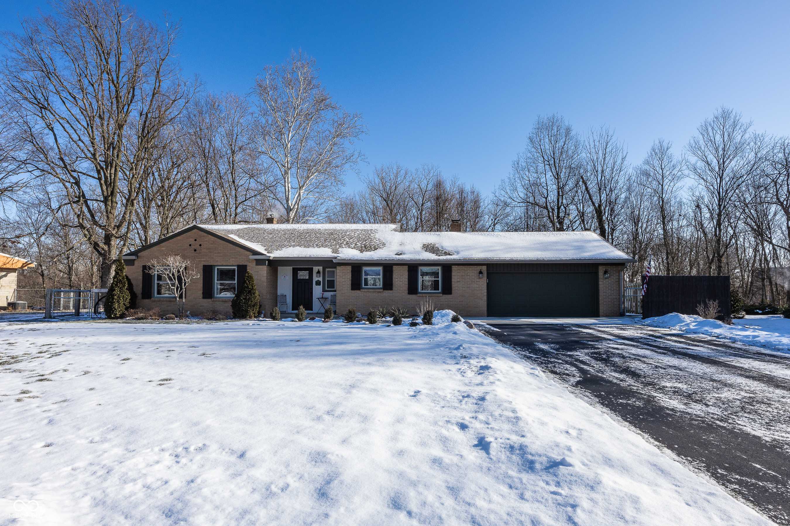 Plainfield, IN 46168,9 Wedding LN