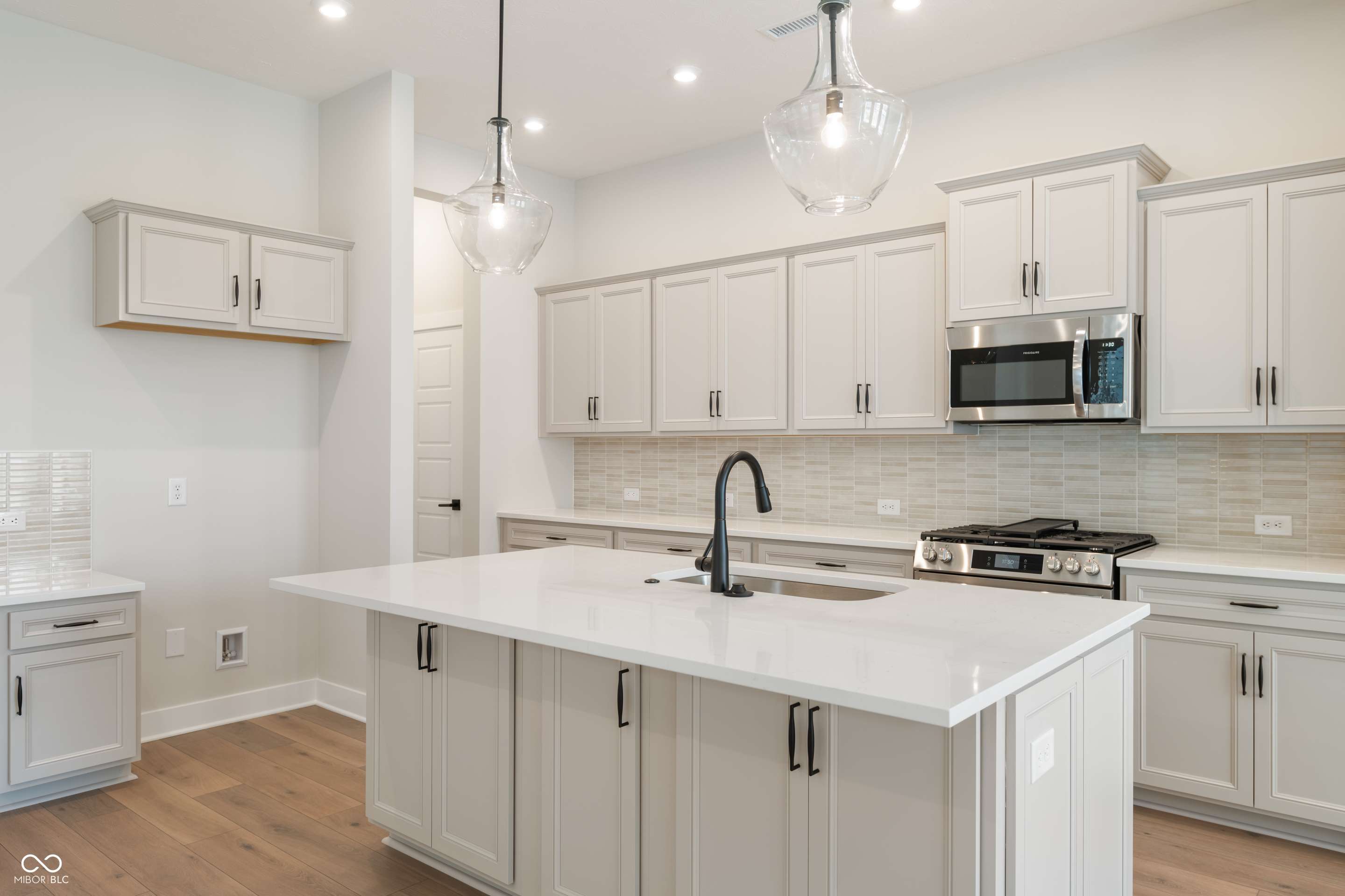 Carmel, IN 46032,525 Gilder DR
