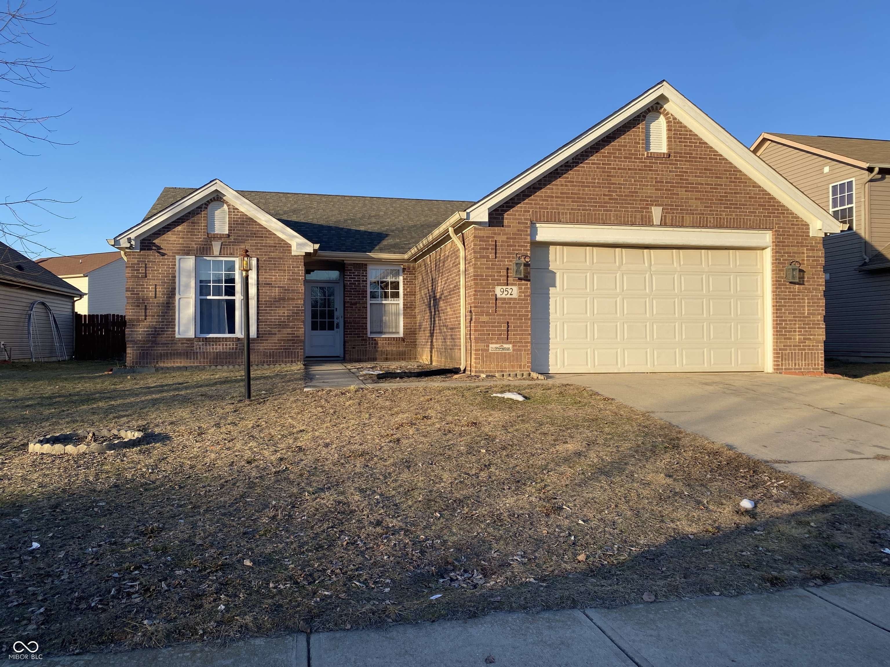 Indianapolis, IN 46217,952 Rentham LN