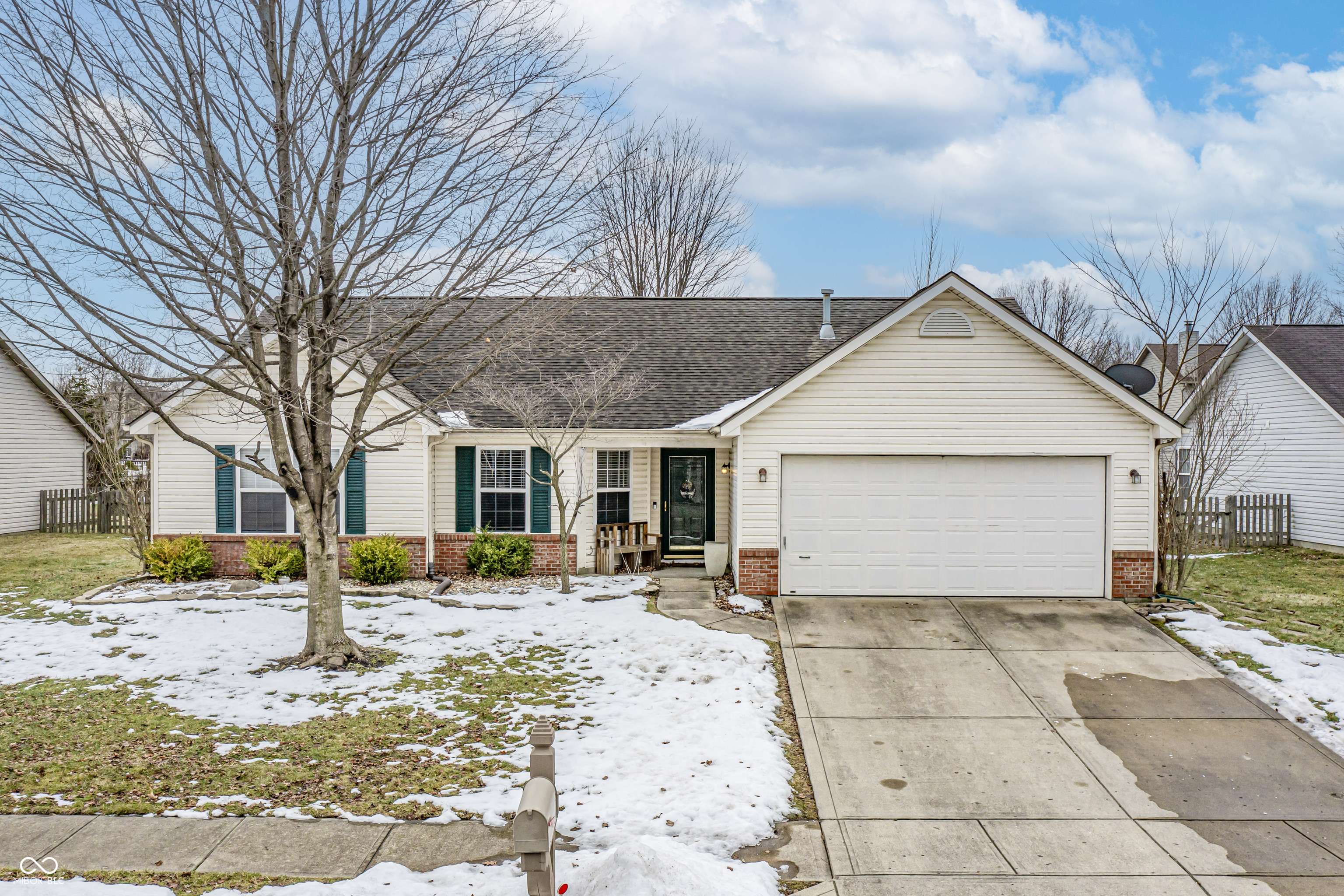 Fishers, IN 46038,10099 Long Meadow DR