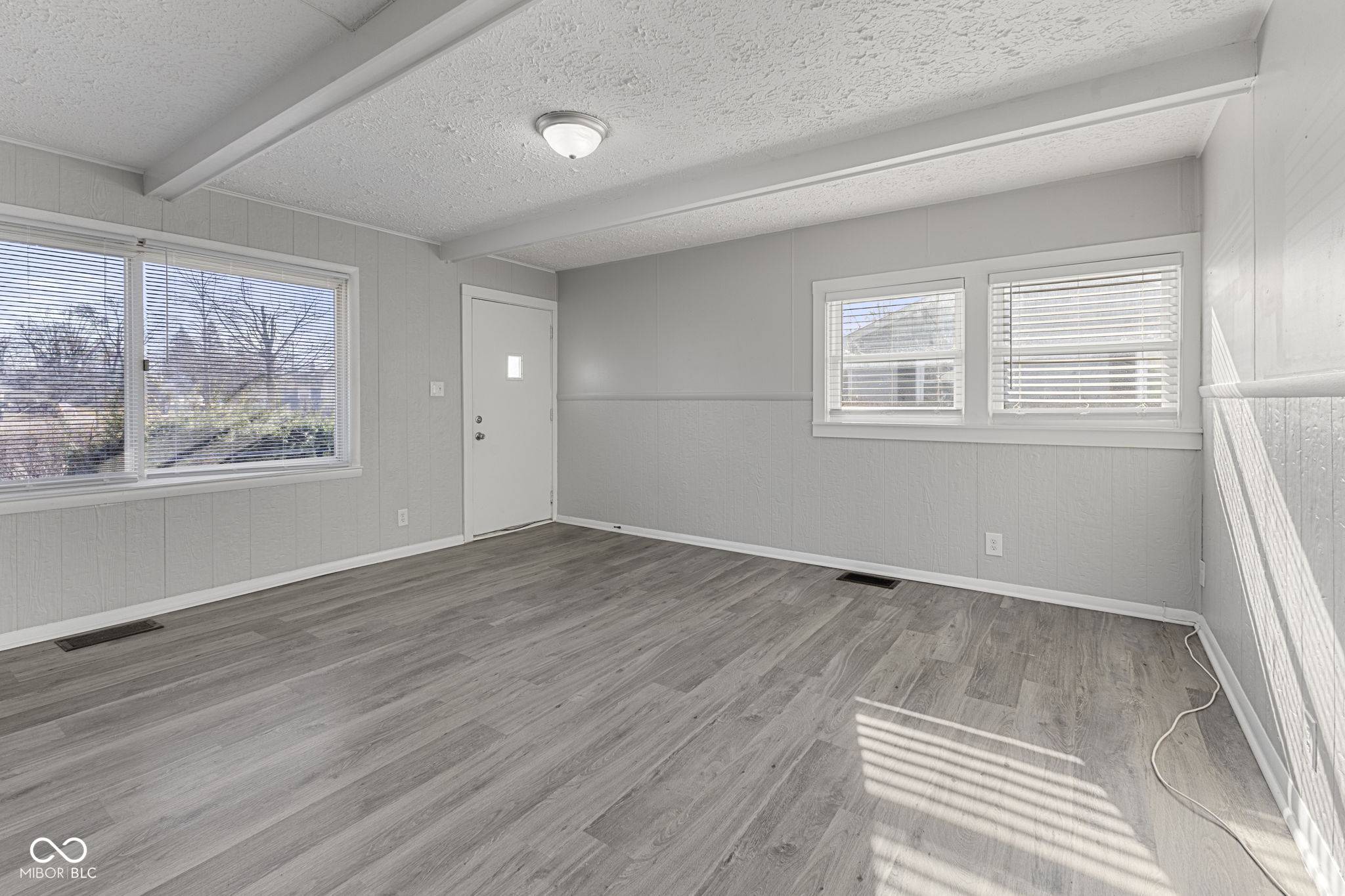 Indianapolis, IN 46226,4876 Barlow DR