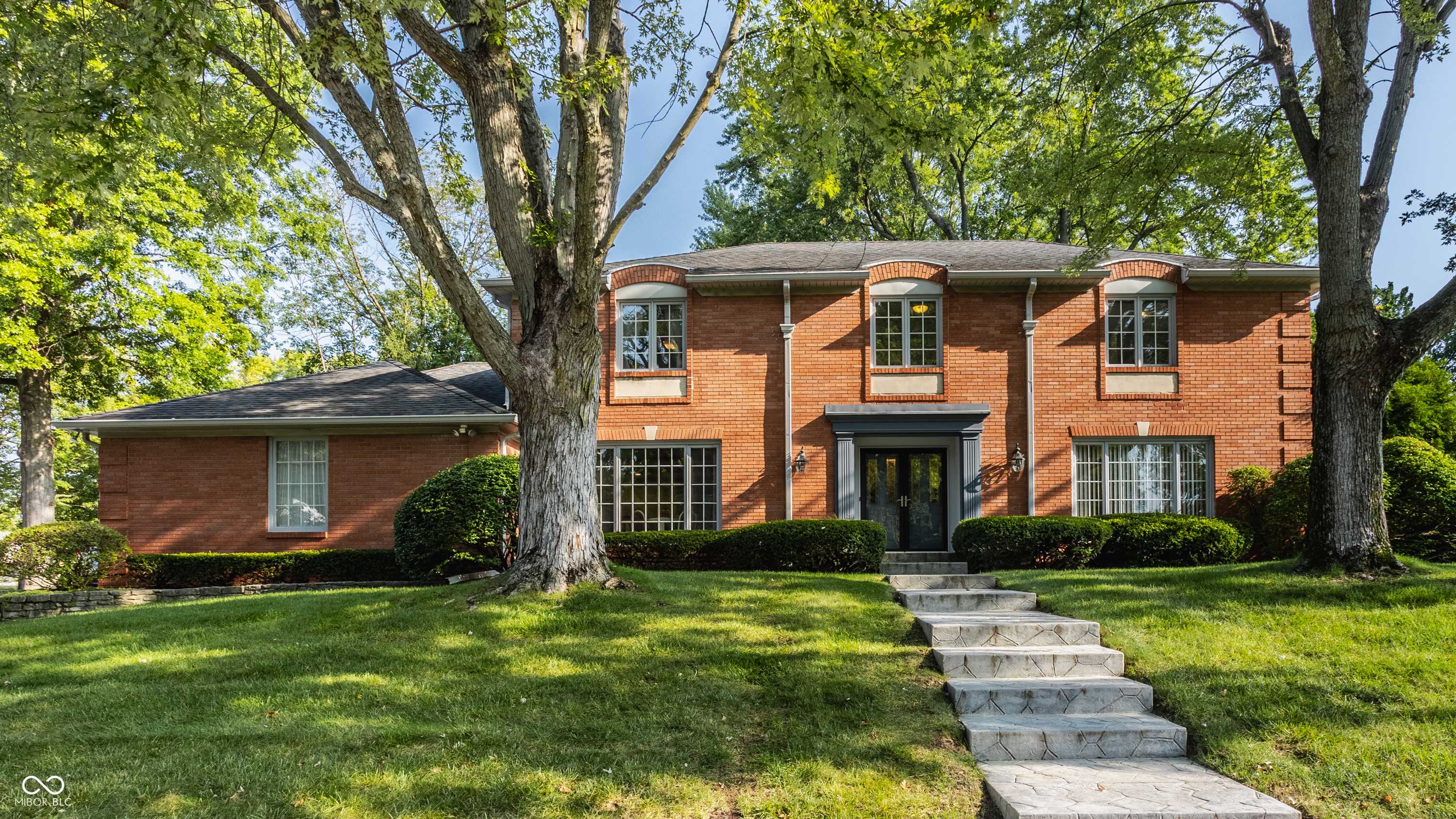 Indianapolis, IN 46260,1210 Chessington RD