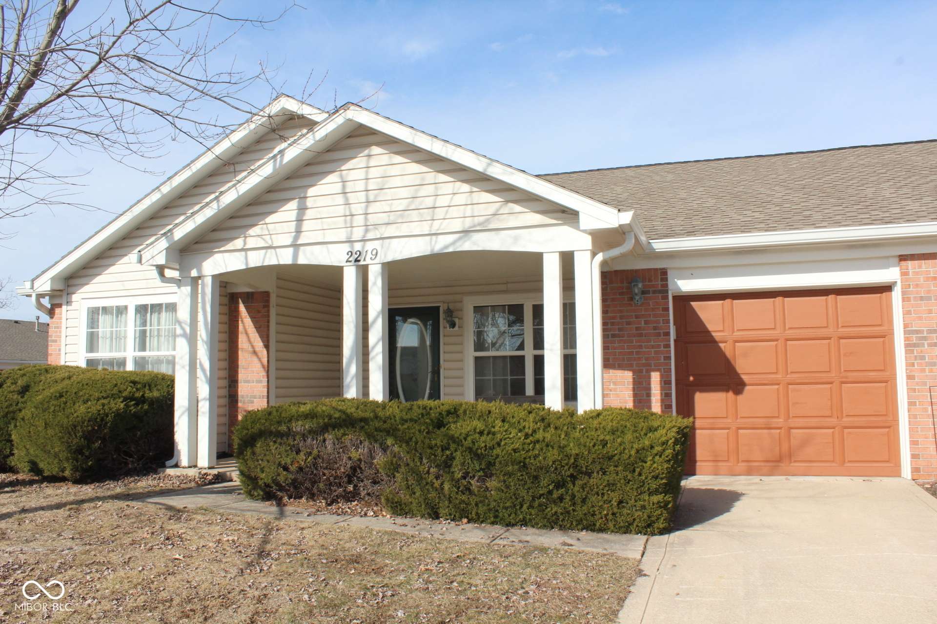 Indianapolis, IN 46229,2219 Elm Leaf LN