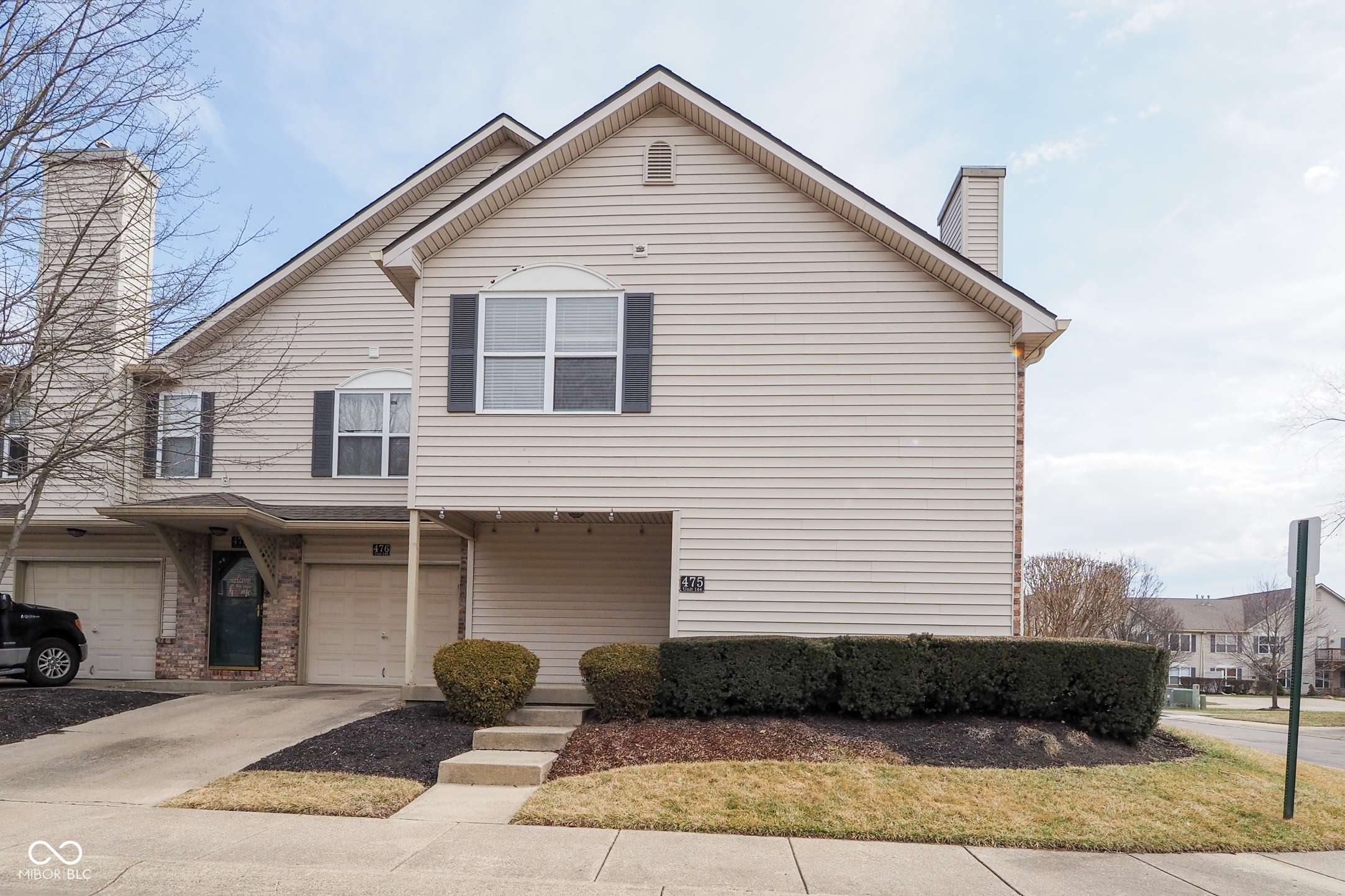 Avon, IN 46123,475 Glenn Villa LN #144