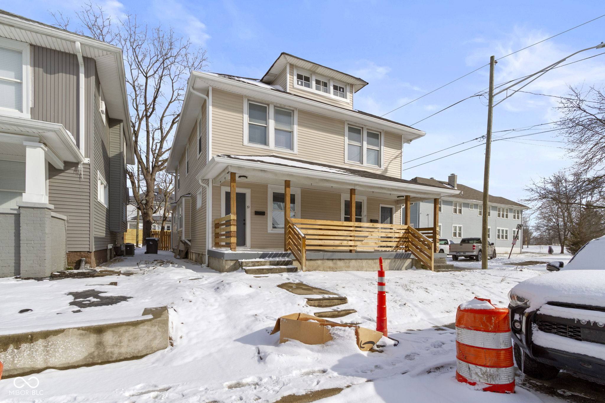 Indianapolis, IN 46201,17 Parkview AVE