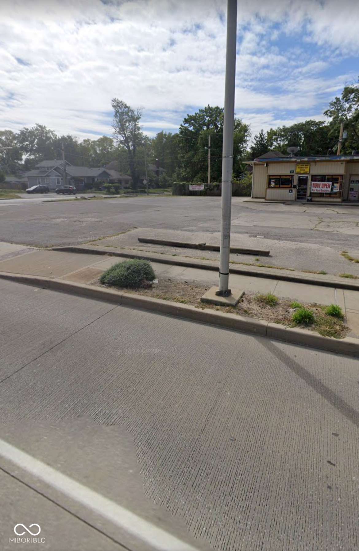 Indianapolis, IN 46205,821 E 38th ST