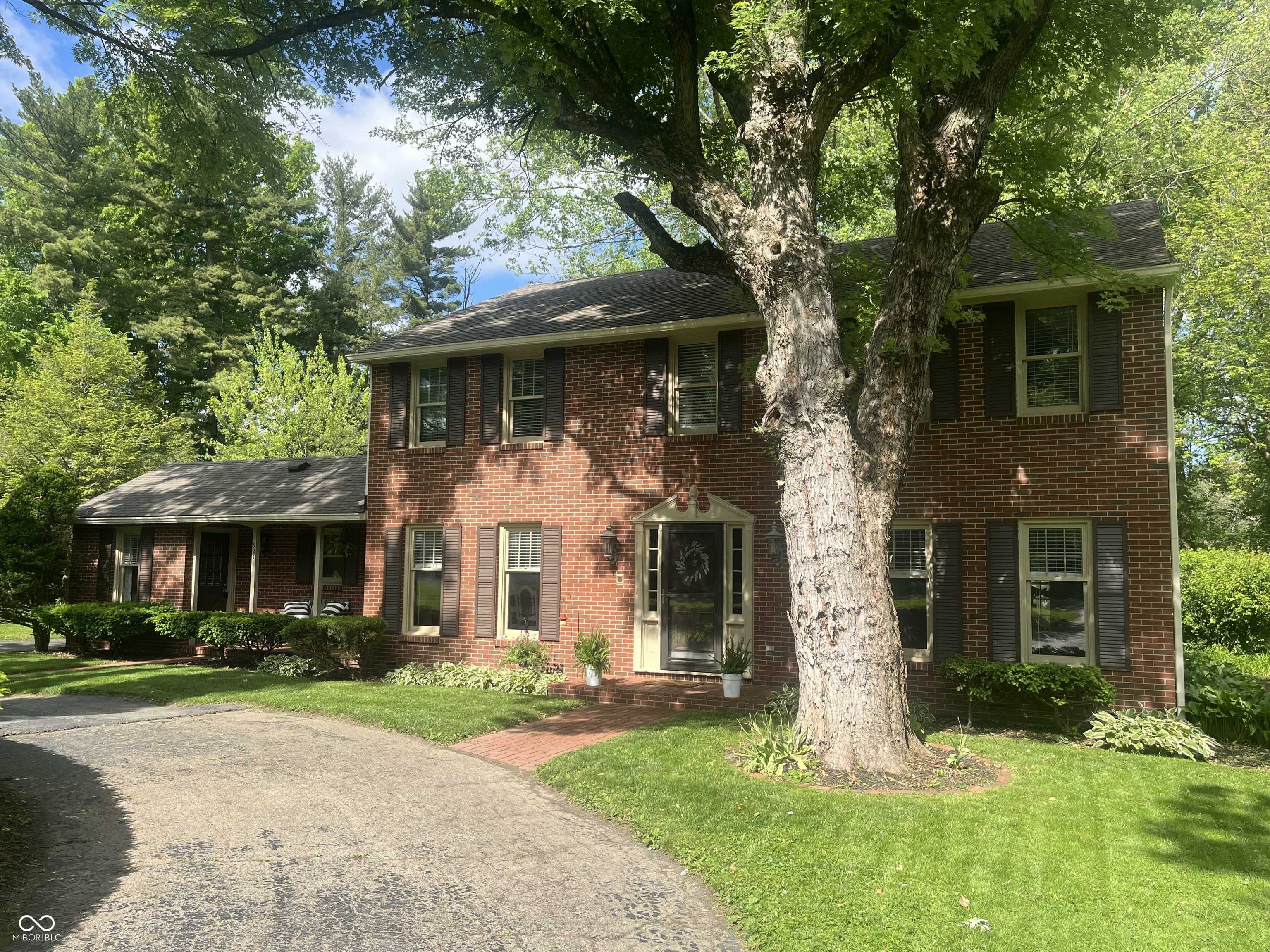 Anderson, IN 46011,925 Forest DR