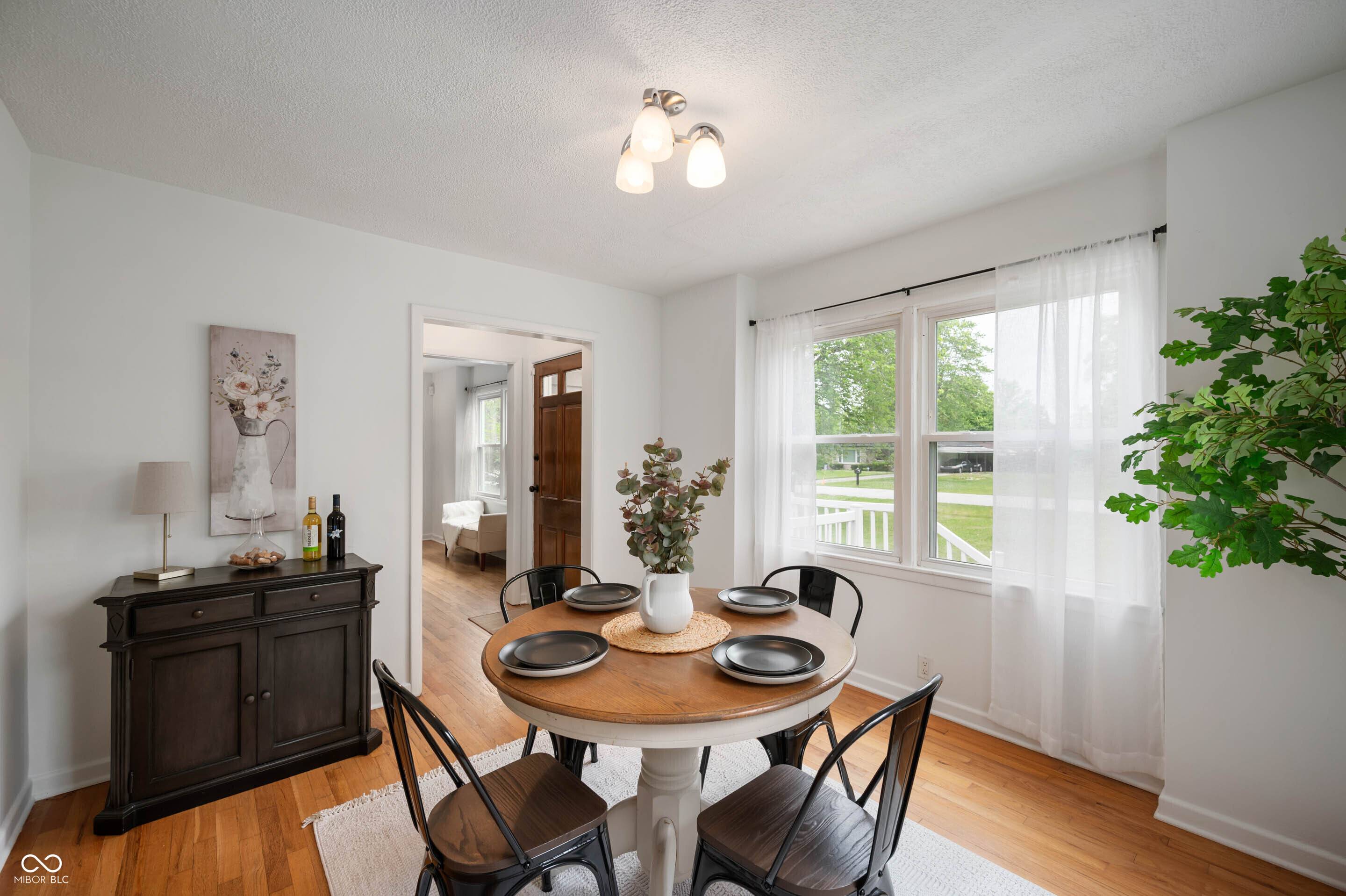 Lawrence, IN 46226,6865 Meadow View DR