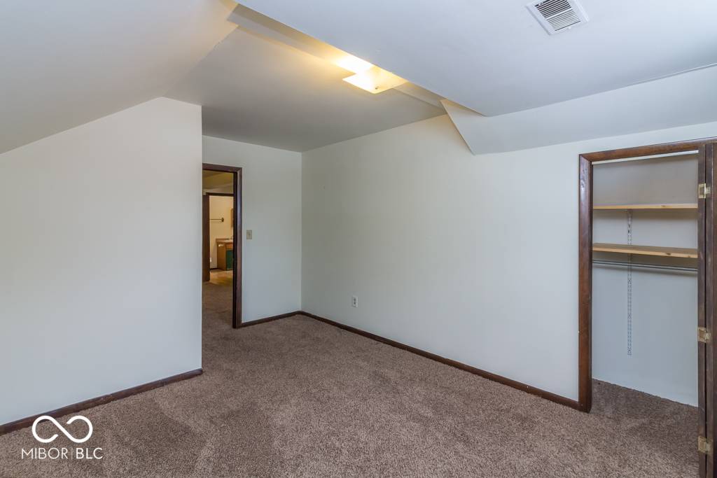 Greenwood, IN 46142,805 Riverside DR
