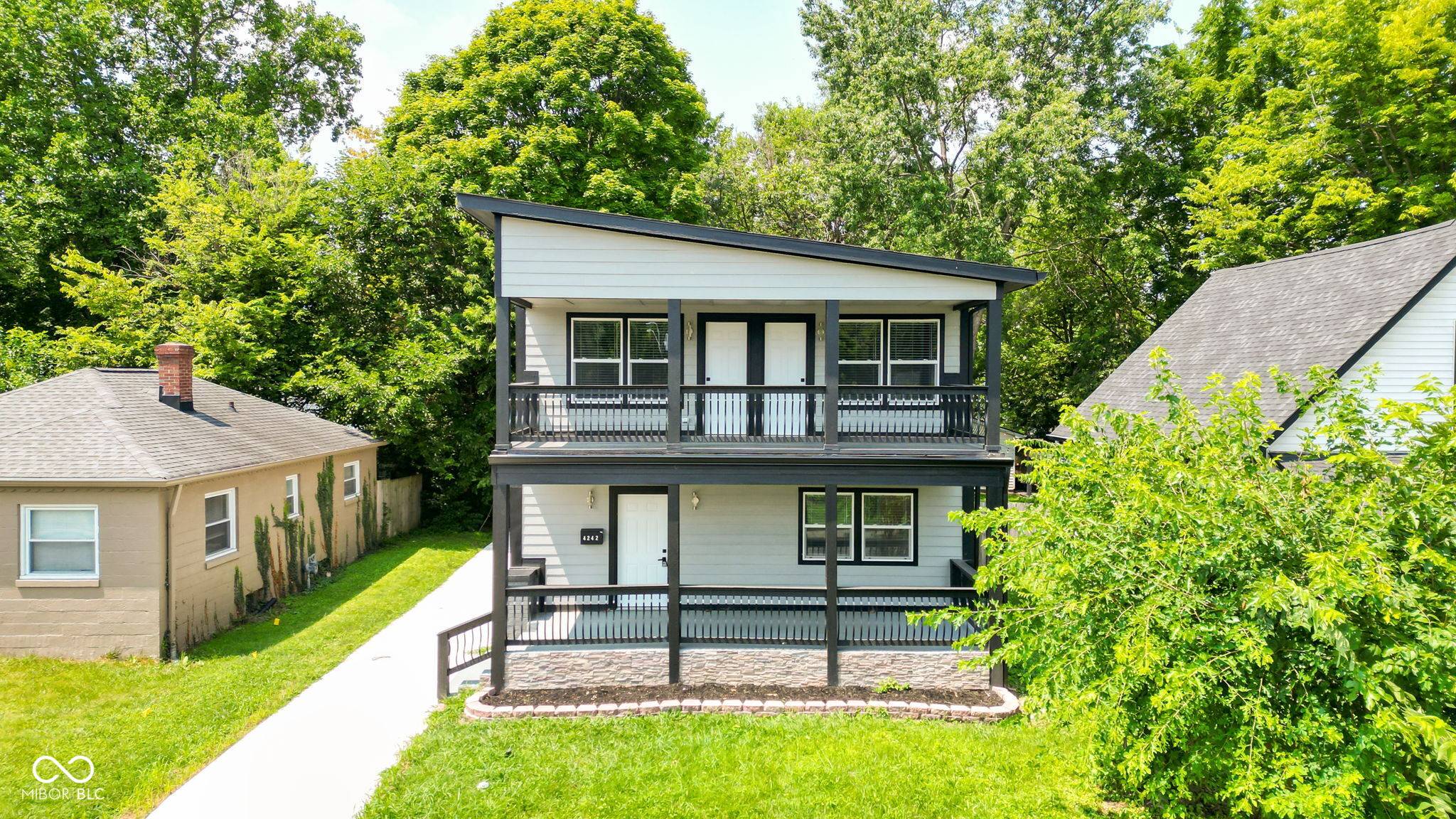 Indianapolis, IN 46205,4242 Winthrop AVE