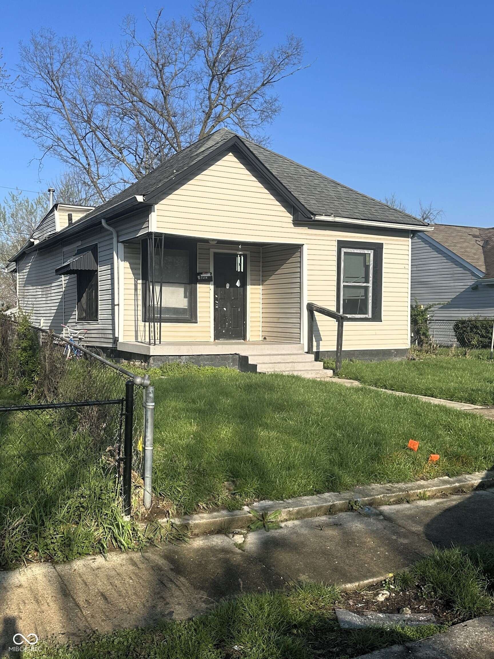 Indianapolis, IN 46218,2526 Eastern AVE