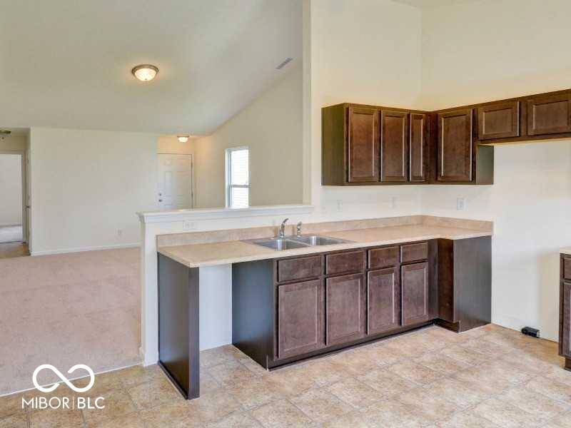 Columbus, IN 47203,3693 Berkdale DR