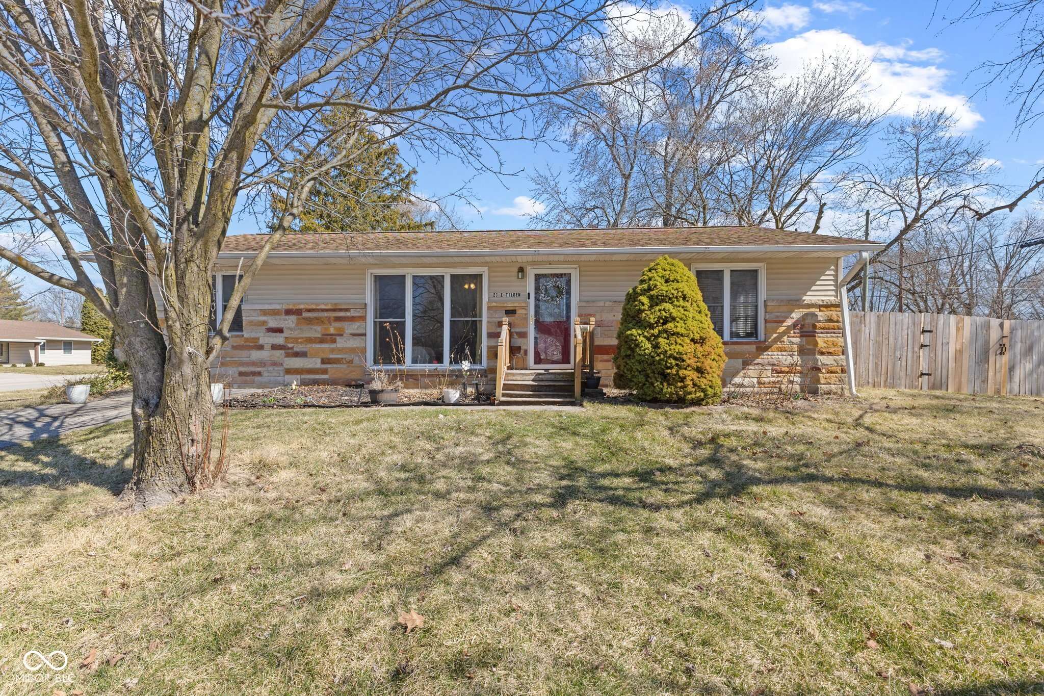 Brownsburg, IN 46112,21 E Tilden DR