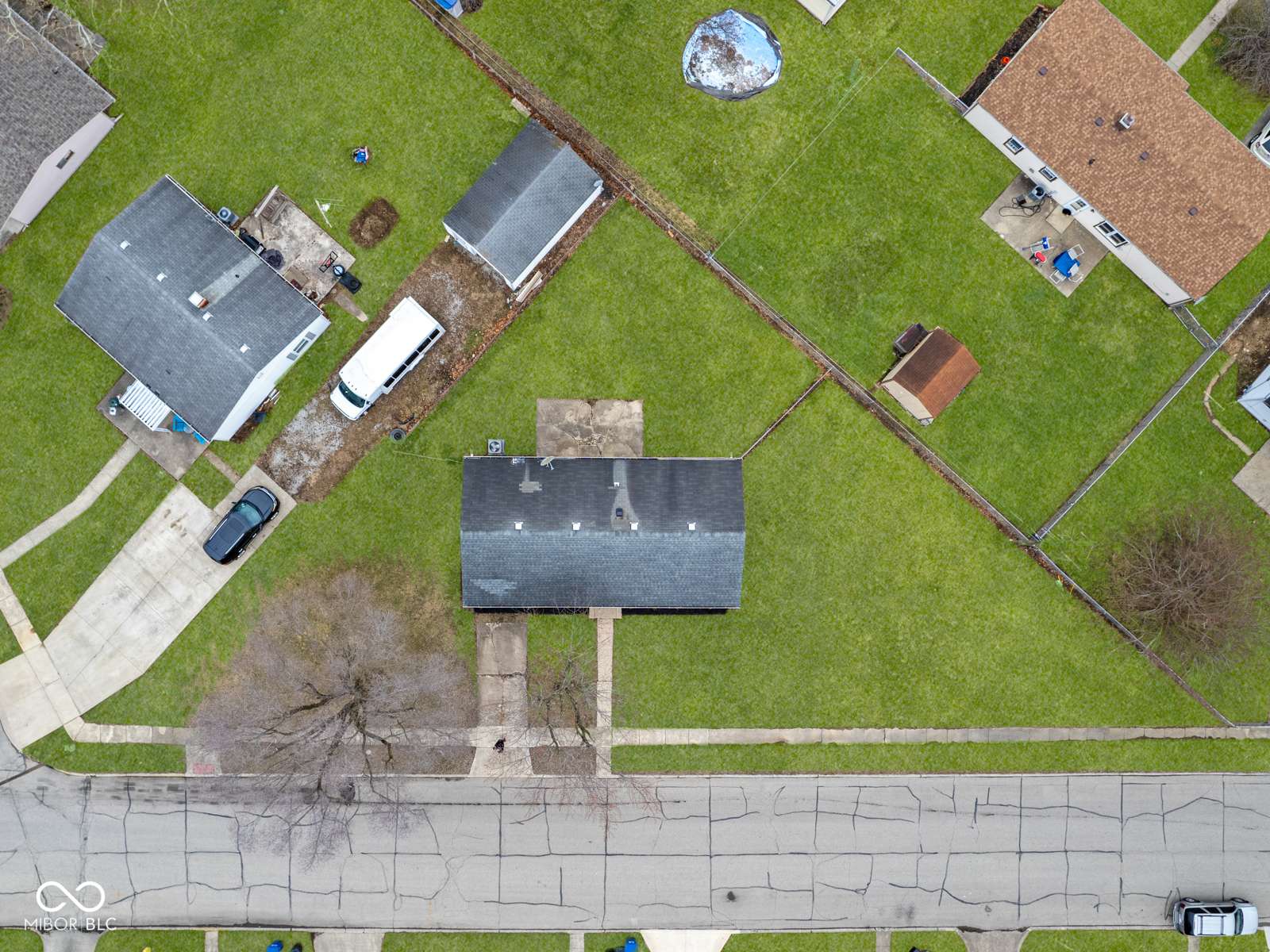 Shelbyville, IN 46176,702 Eberhart DR