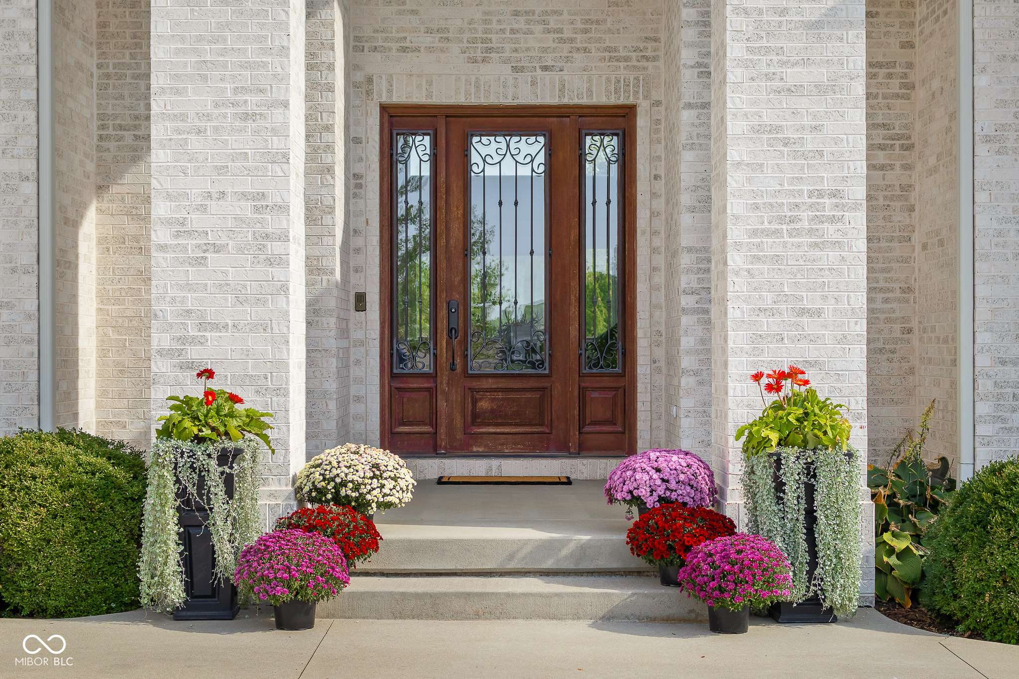 Columbus, IN 47201,995 Westlake Hills DR