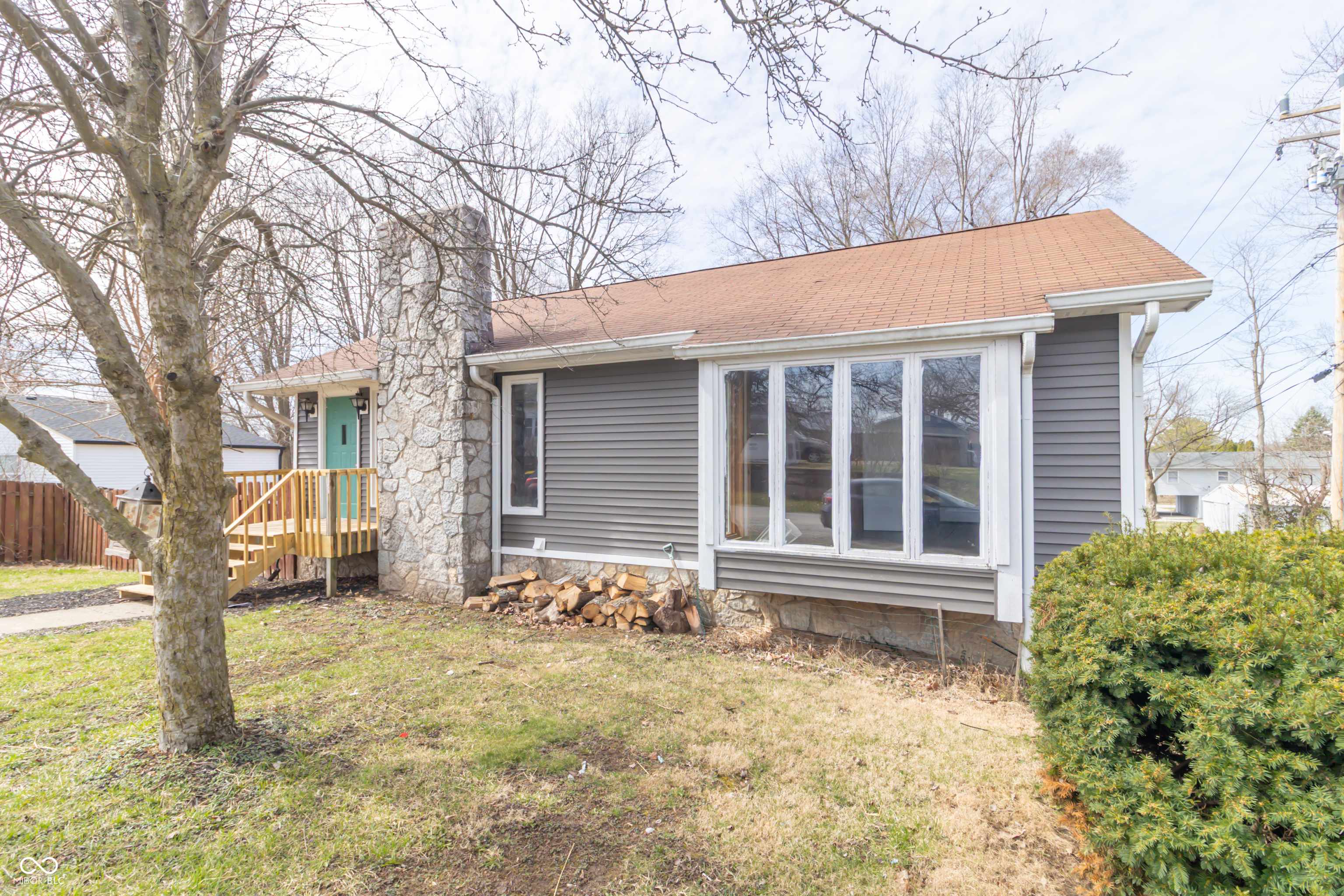 Noblesville, IN 46060,953 S 5th ST