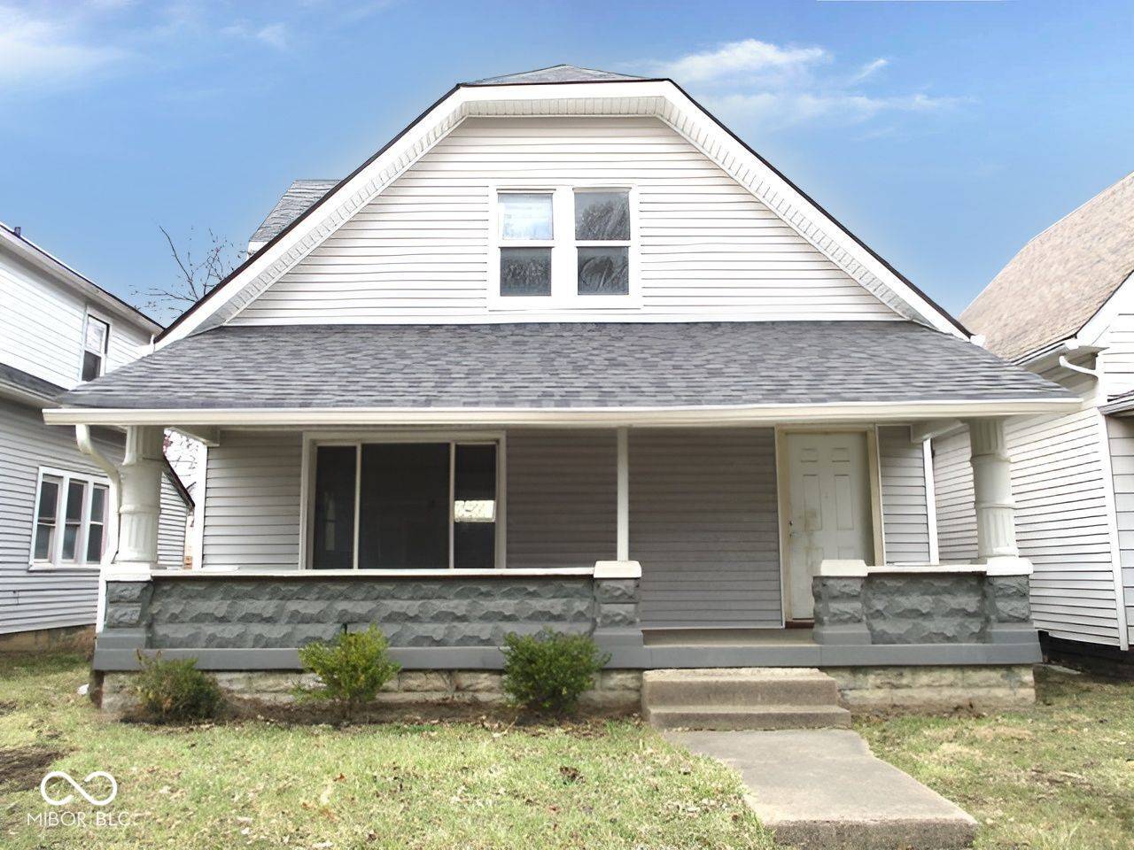 Indianapolis, IN 46222,1056 N Mount ST