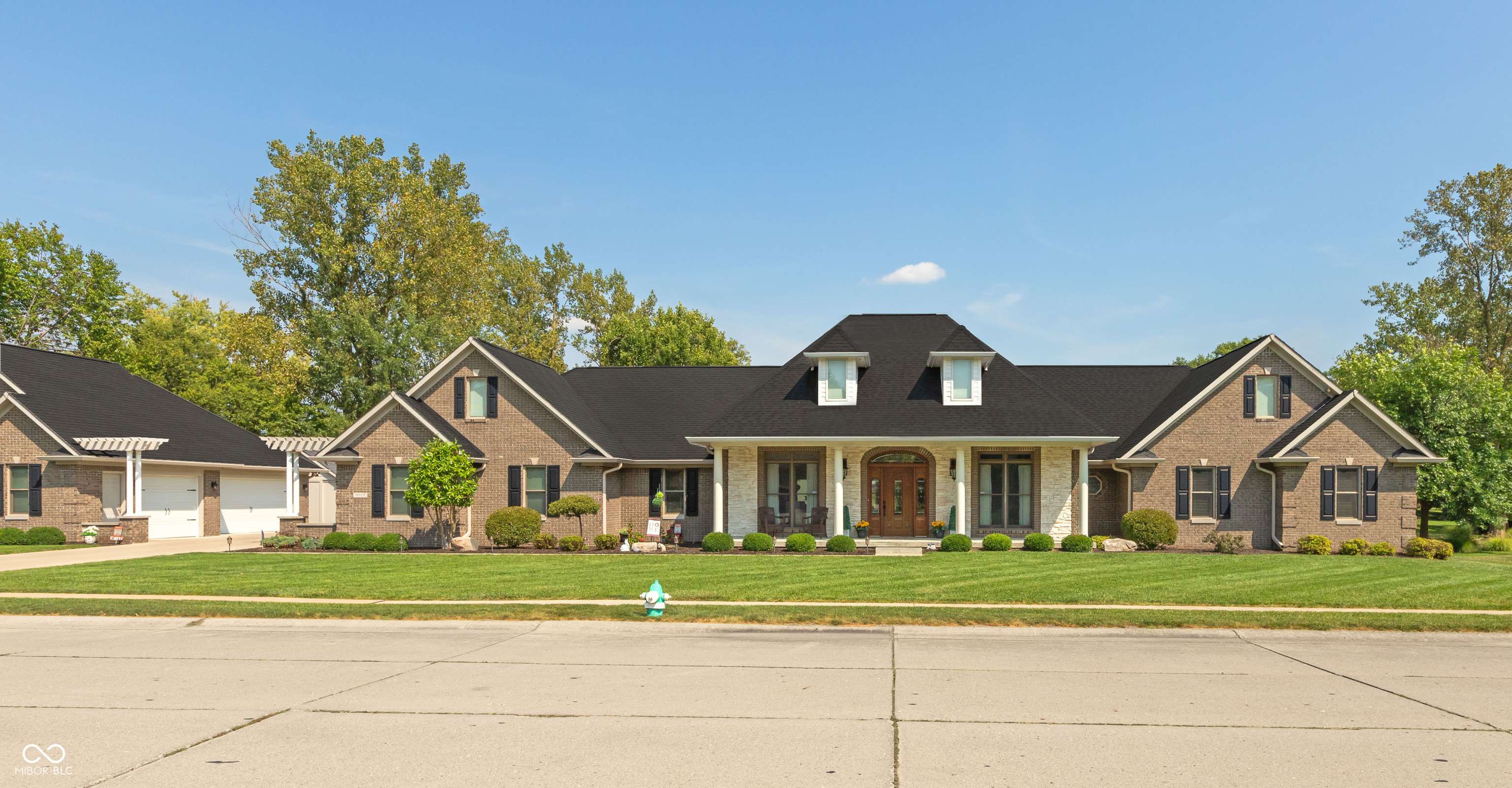 Indianapolis, IN 46237,6017 Quail Creek BLVD