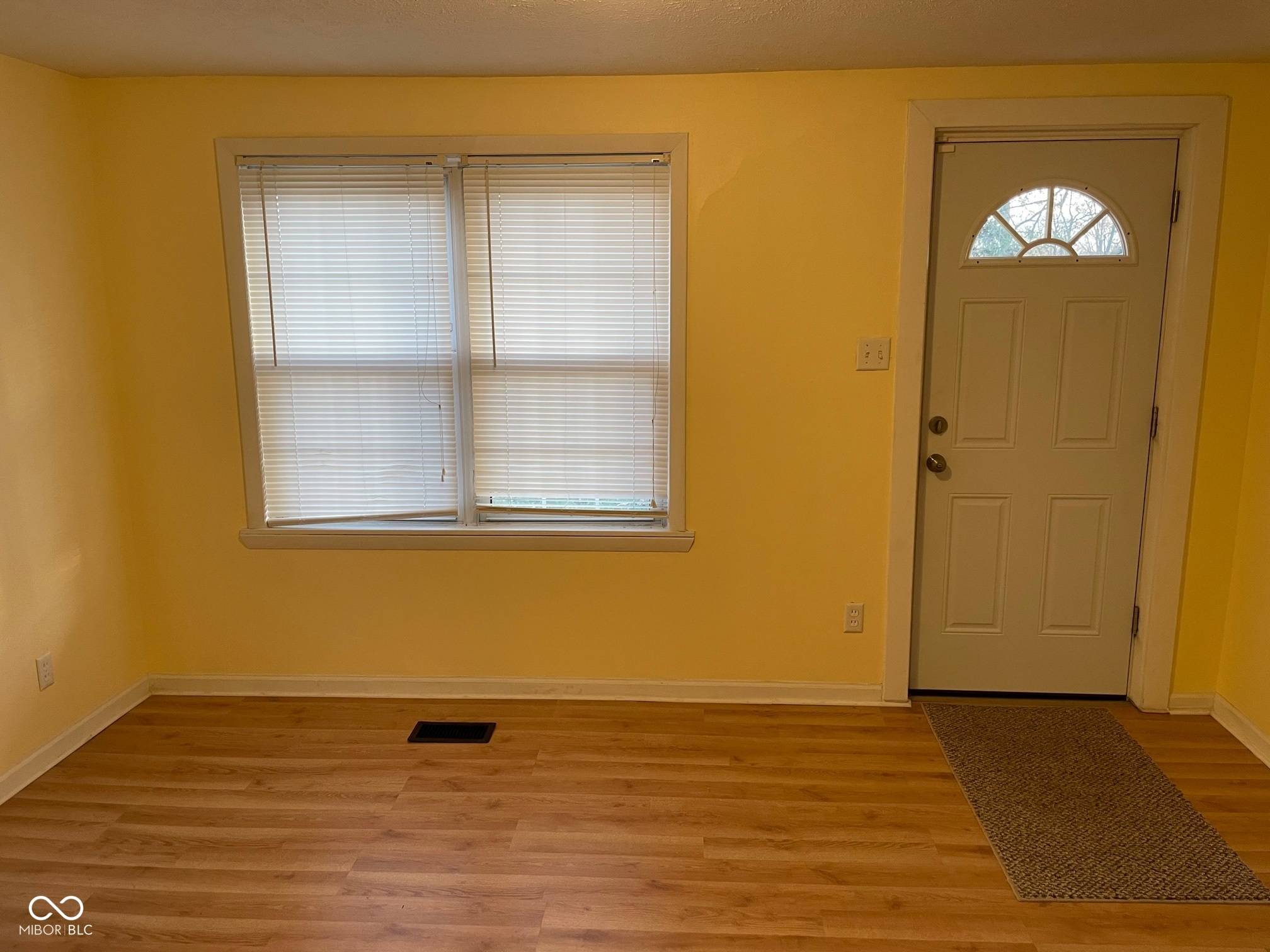 Greenfield, IN 46140,318 Tague ST