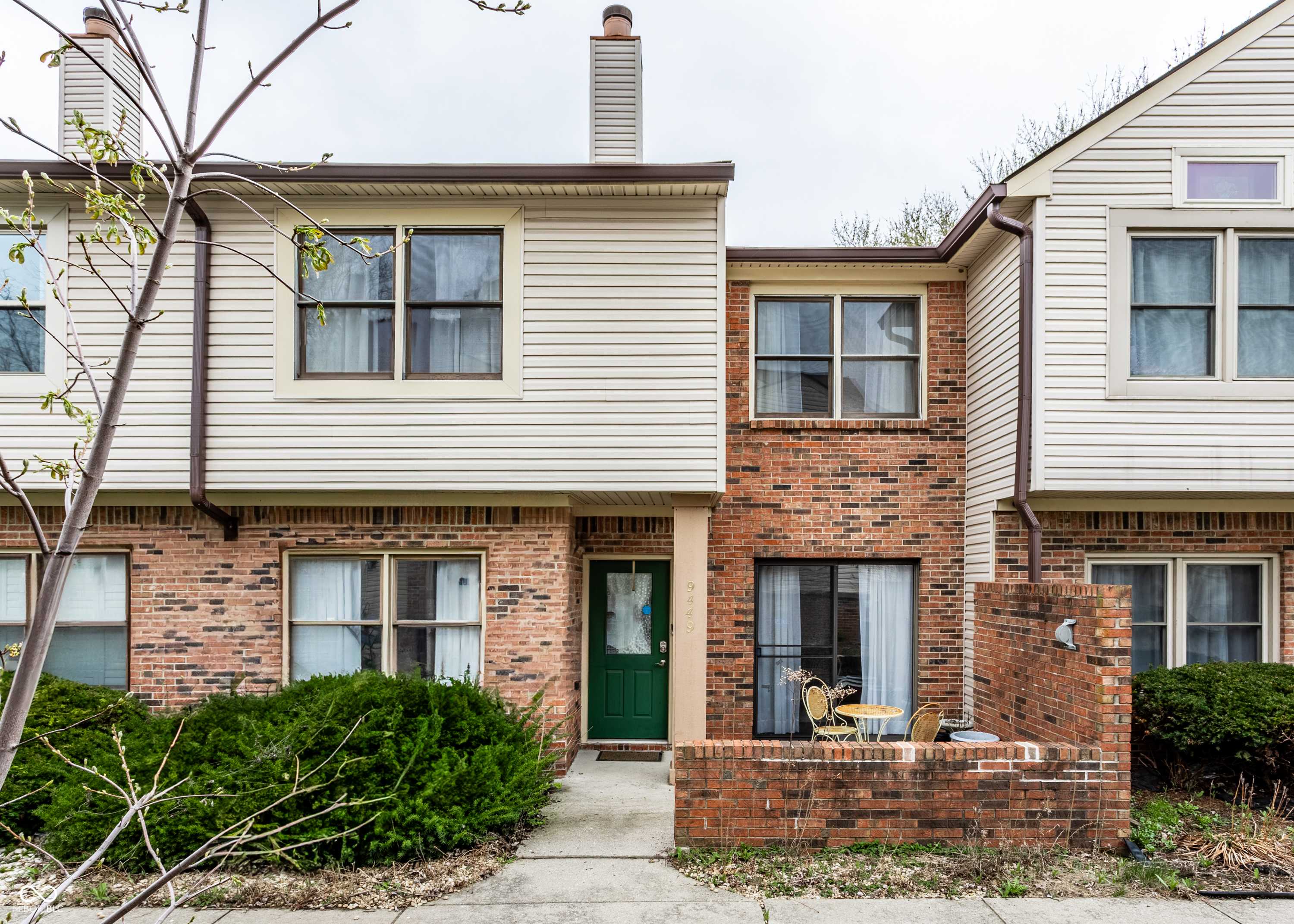 Indianapolis, IN 46268,9449 Maple WAY